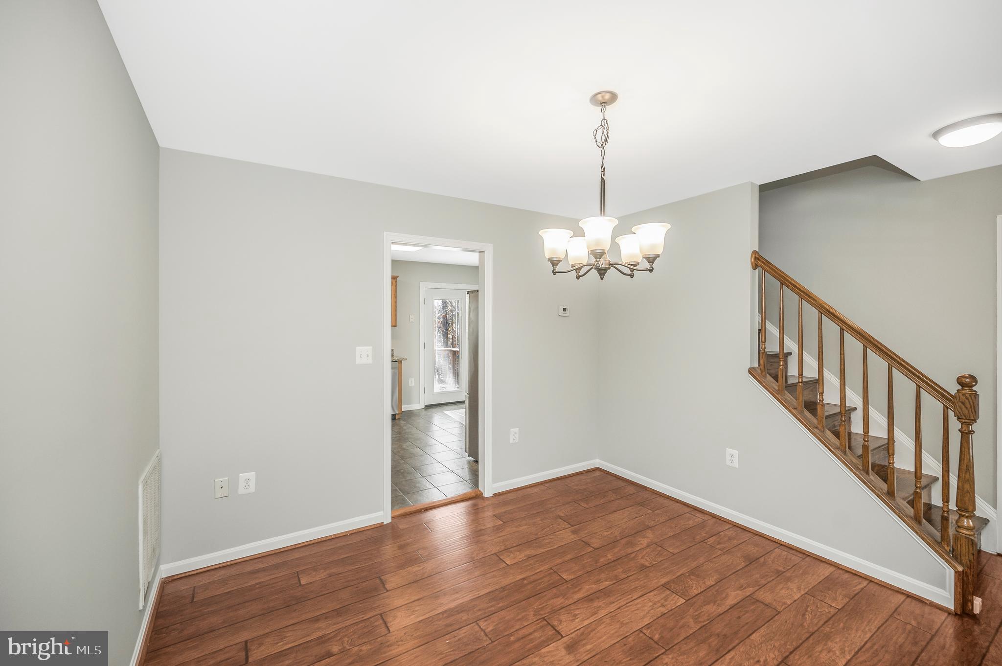 LAKE LAND OR - Residential