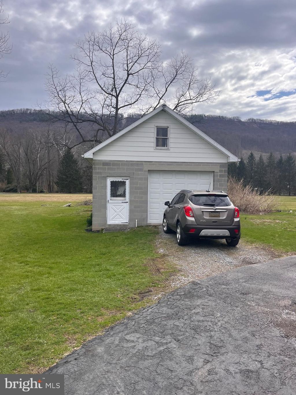 Photo of 2022 Everett Rd, EAST FREEDOM, PA 16637 (MLS # PABR2016028)