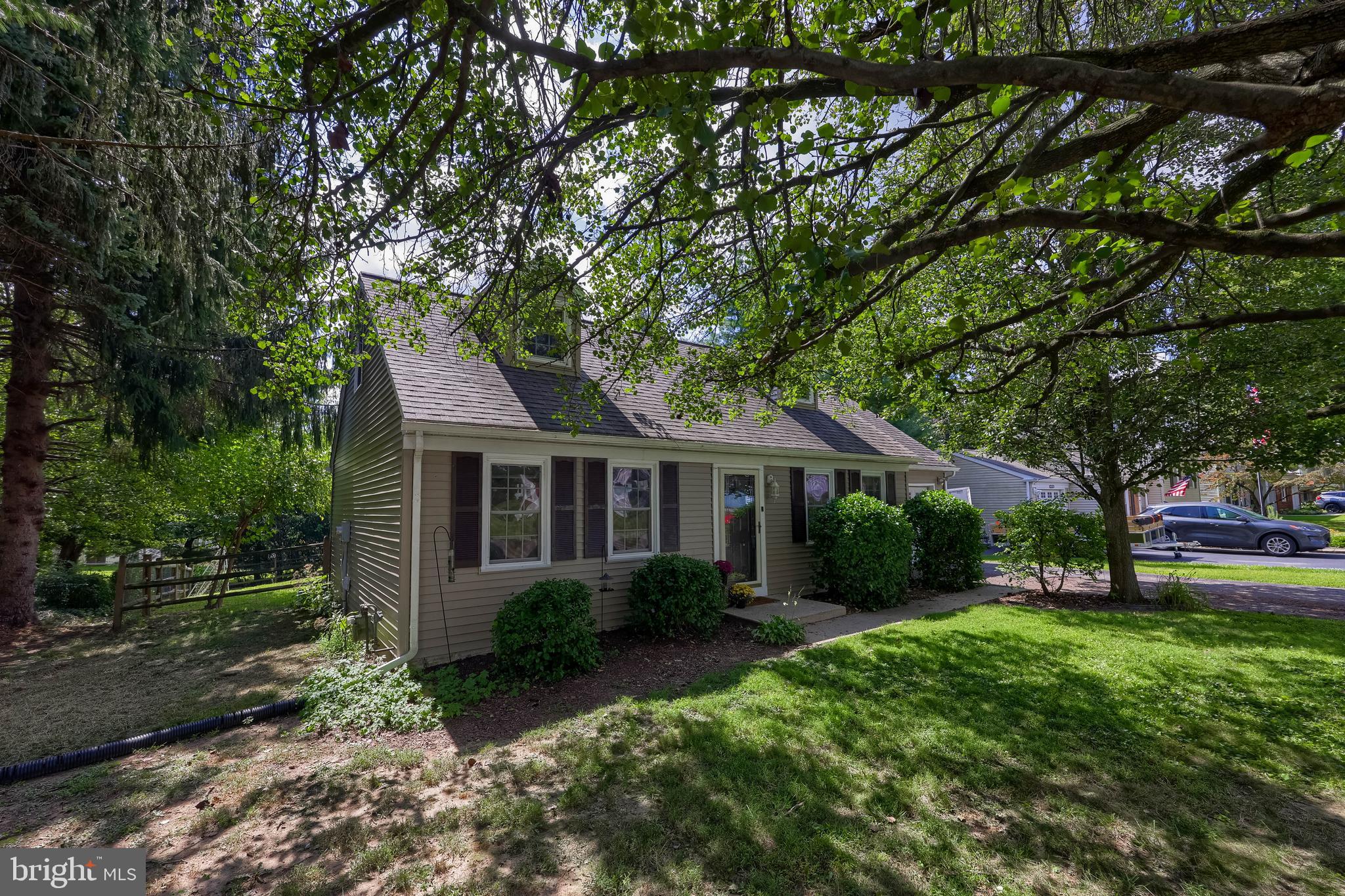This Charming 4 bed 1.5 bath home is nestled in beautiful Highland Park neighborhood. This home offers great convenience, with easy access to shopping, Route 283, and Route 30, making commuting a breeze. The first floor includes two bedrooms and a full bathroom. On the second floor, you'll find two additional bedrooms, one with a privacy violation, which could also serve as an office or dressing room. The second-floor bathroom has been recently remodeled. Additional features, include new siding, a newer roof, a 1-car garage, fresh paint and a large, fenced, level, tree lined lot. The home also boasts economical gas heat and new central air conditioning installed in 2023. Additional photos will be uploaded by Saturday 8/30.
