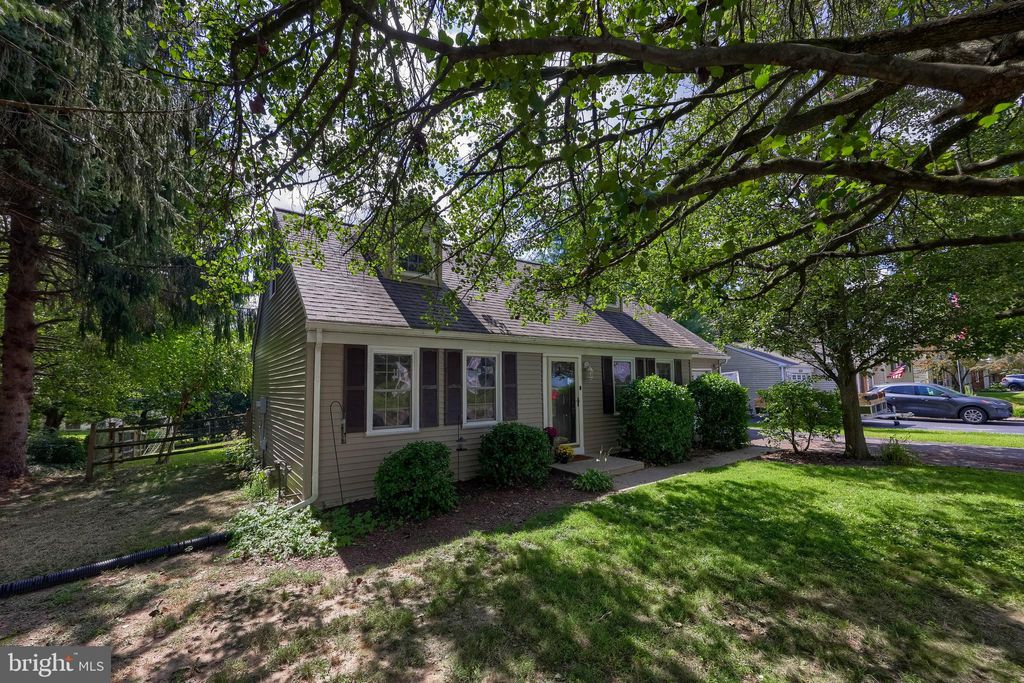 Photo of 3320 Poplar Lane, MOUNTVILLE, PA 17554 (MLS # PALA2075306)