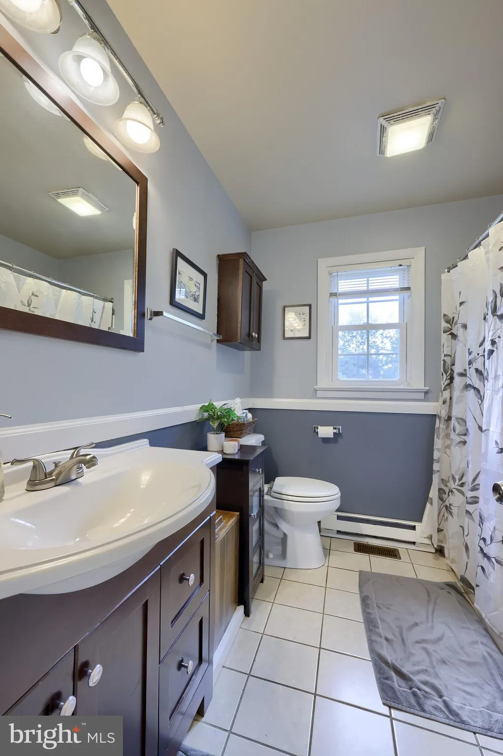 Mountville, Pennsylvania 17554, United States, 4 Bedrooms Bedrooms, ,2 BathroomsBathrooms,Residential,Active,199914