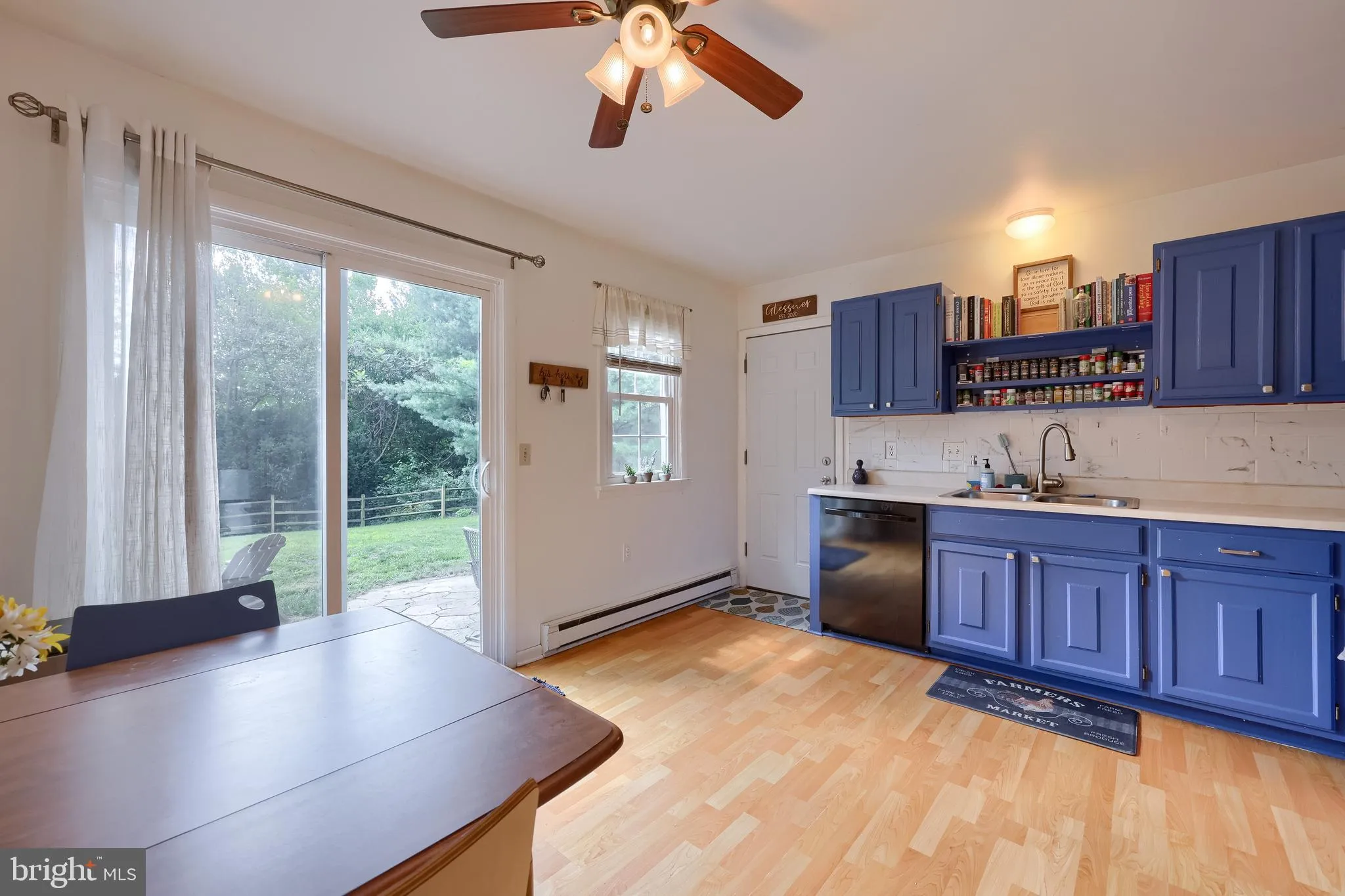 Mountville, Pennsylvania 17554, United States, 4 Bedrooms Bedrooms, ,2 BathroomsBathrooms,Residential,Active,199914