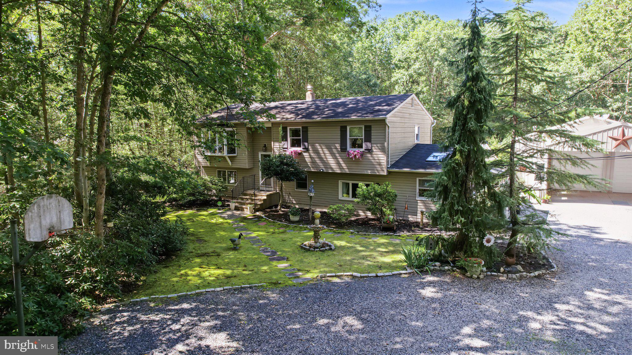 347 E MILLSTREAM ROAD