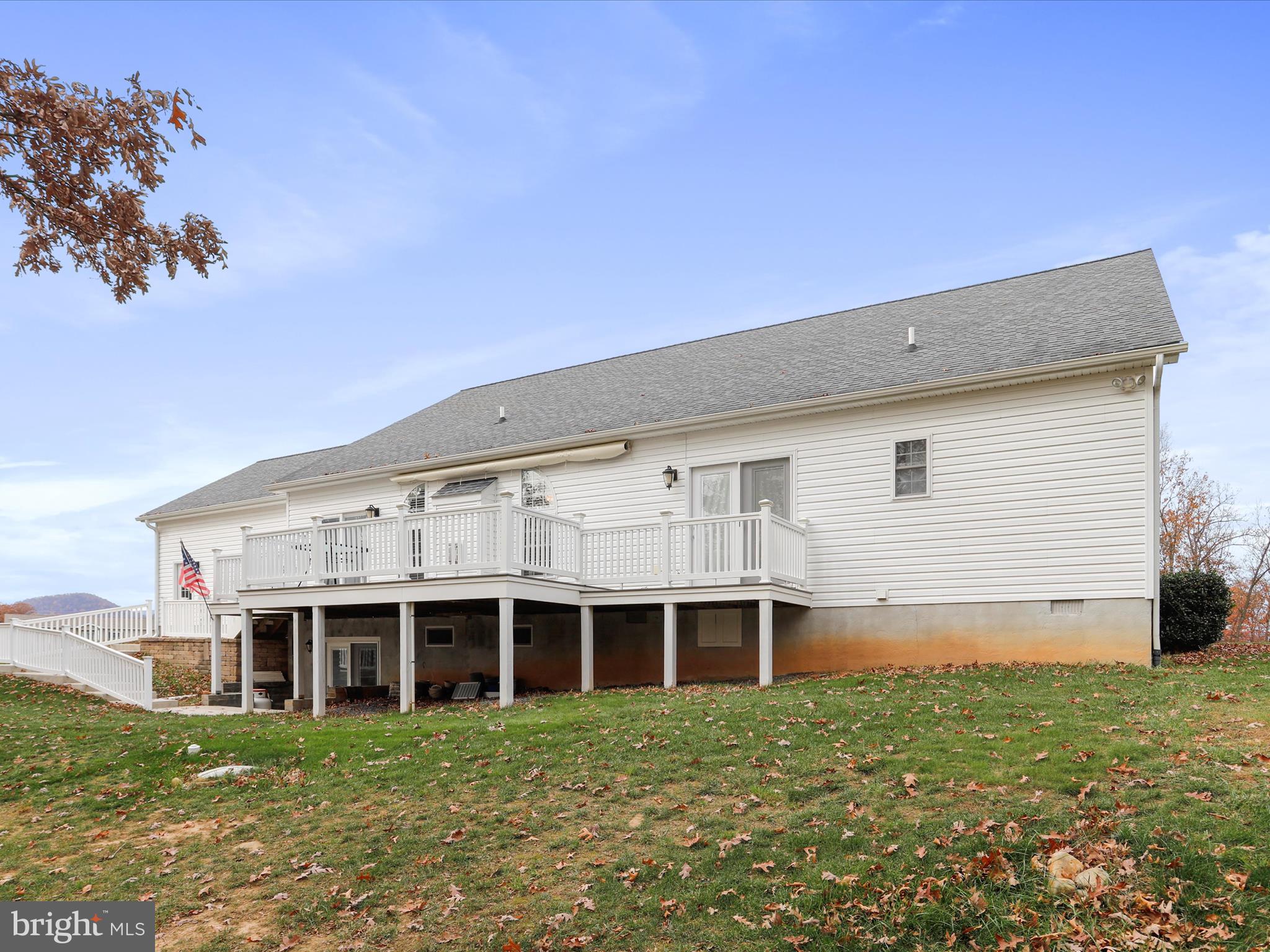 LAKEWOOD - Residential