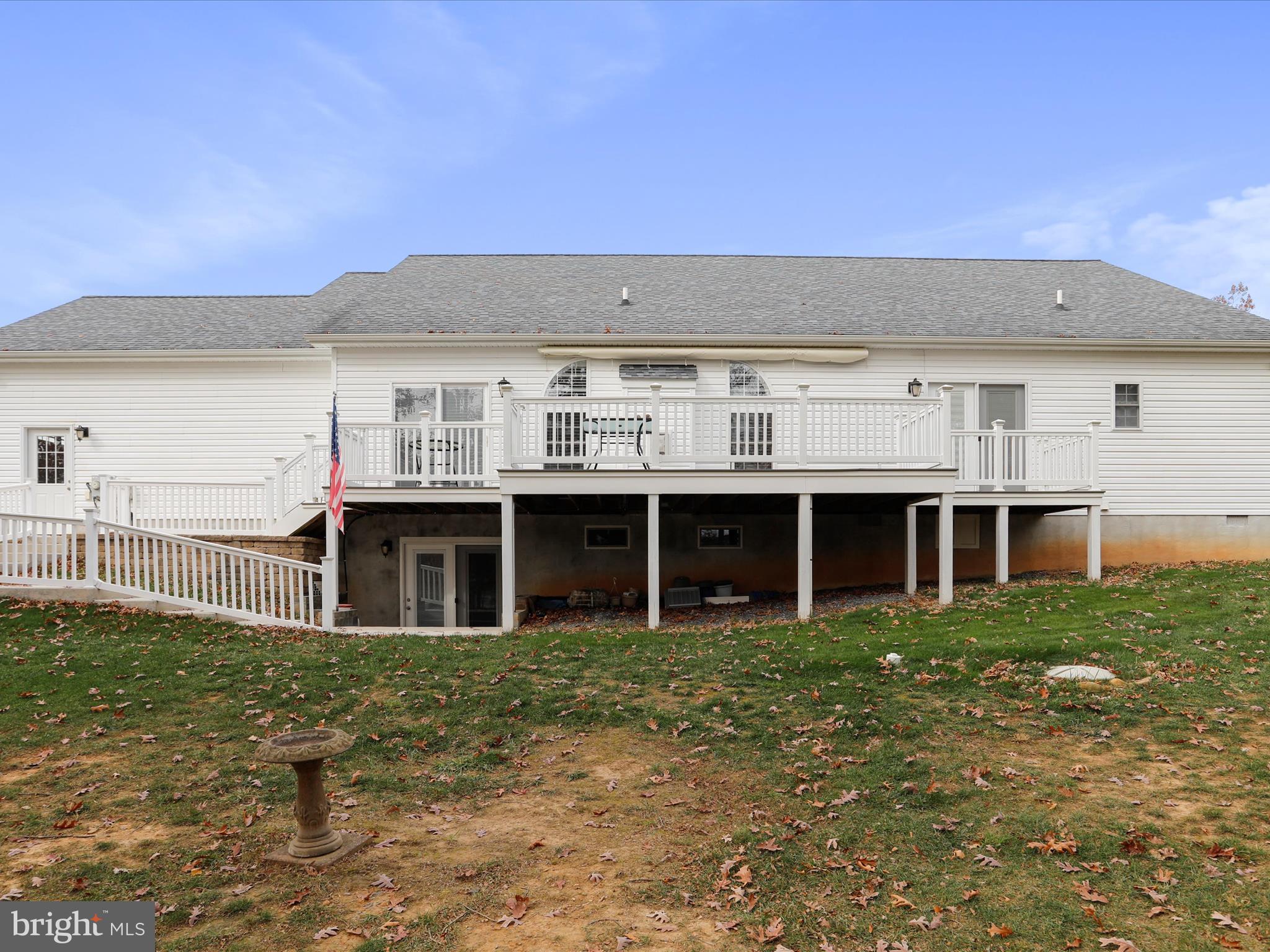 LAKEWOOD - Residential