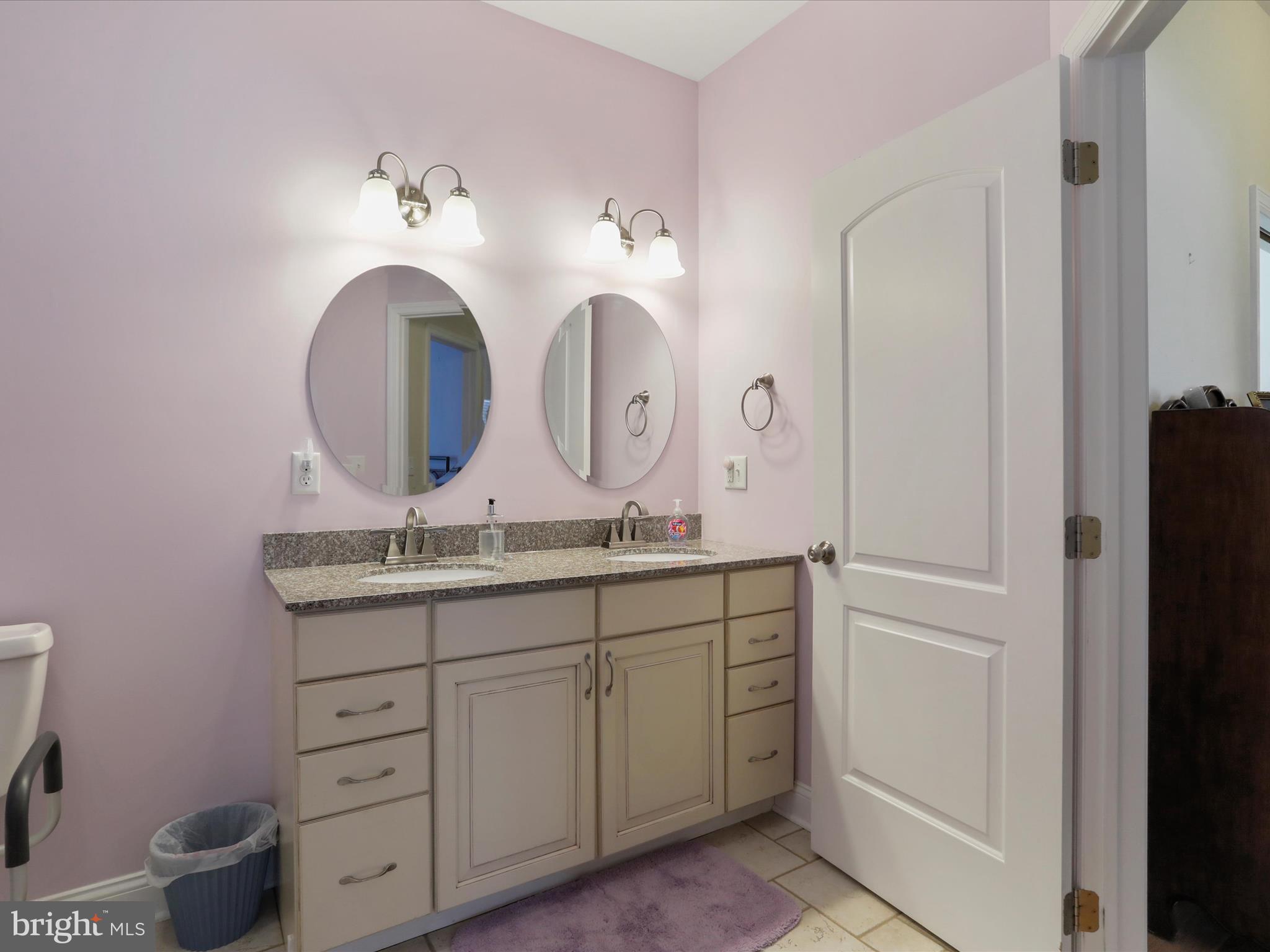 LAKEWOOD - Residential