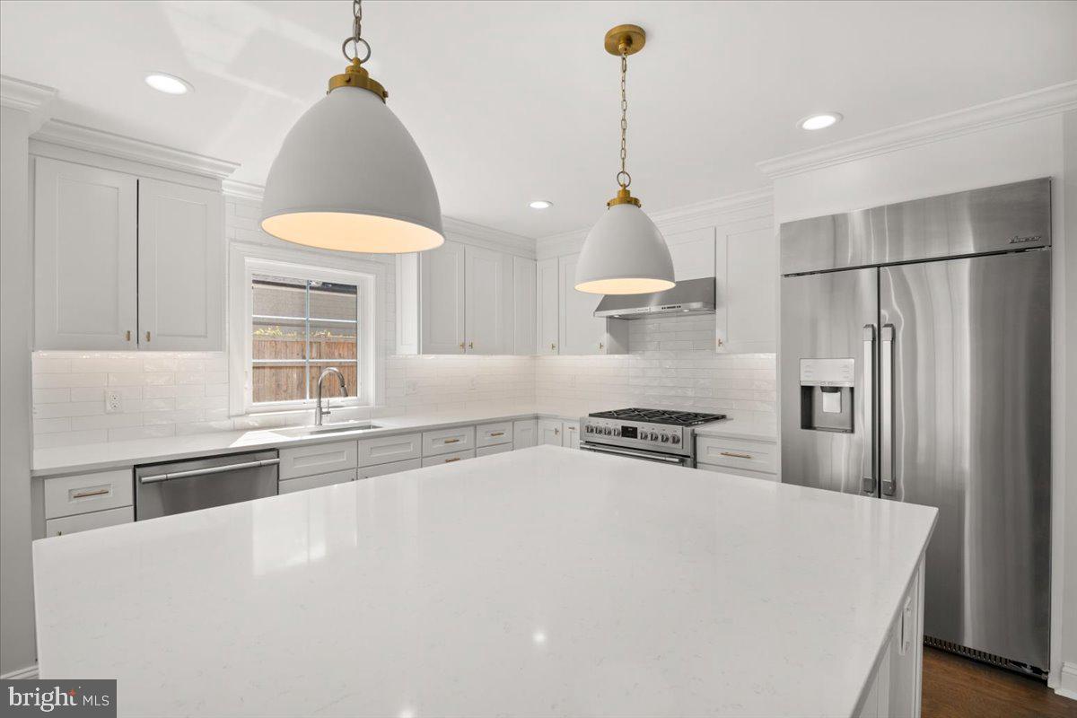 BEVERLEY HILLS - Residential