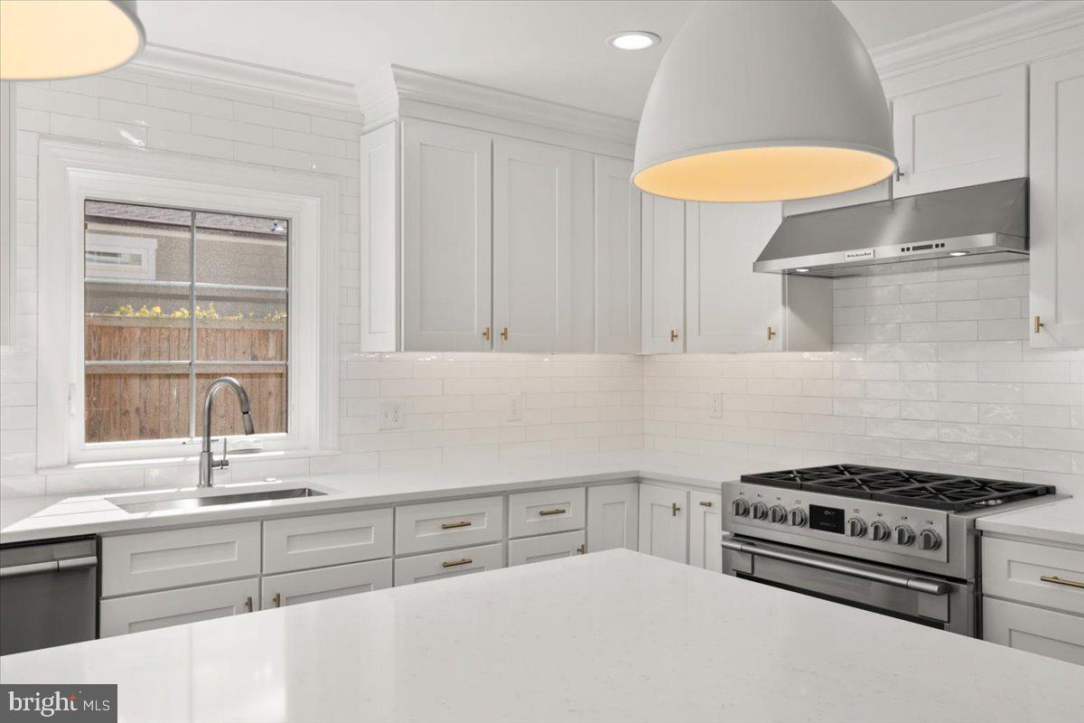 BEVERLEY HILLS - Residential