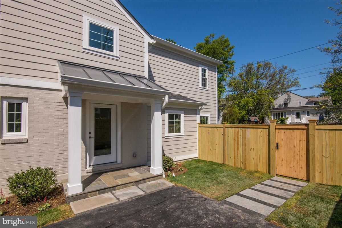 BEVERLEY HILLS - Residential