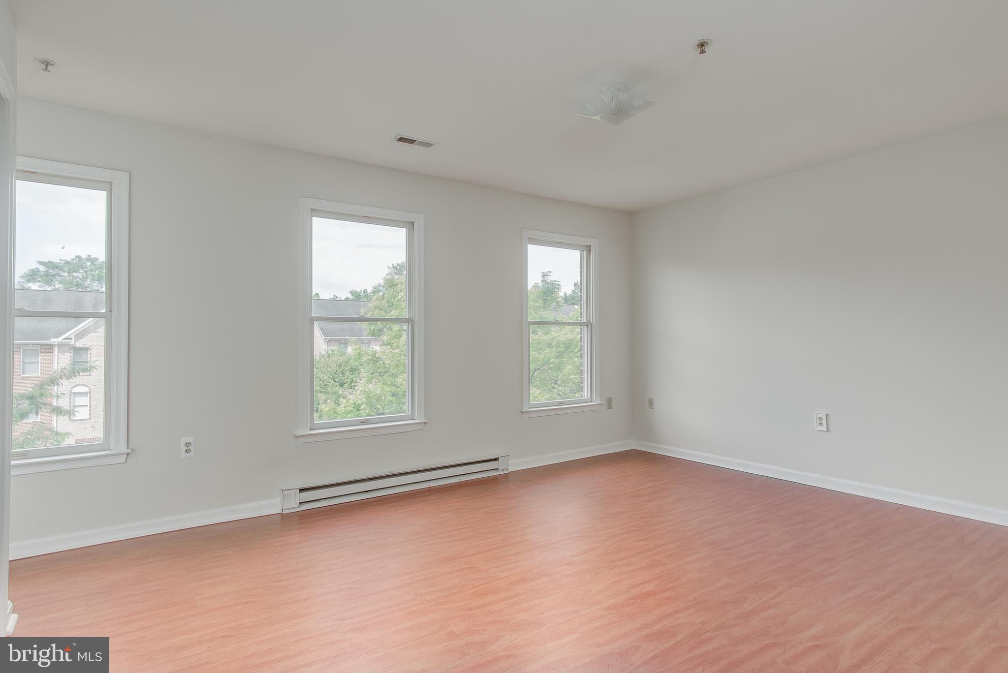 PANGBORN PARK - Residential