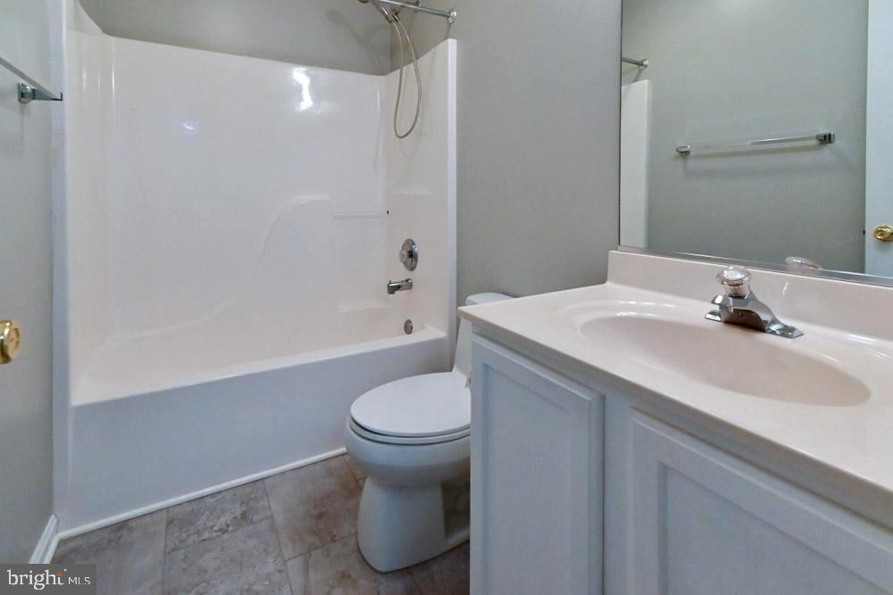 SYCAMORE VILLAGE - Residential