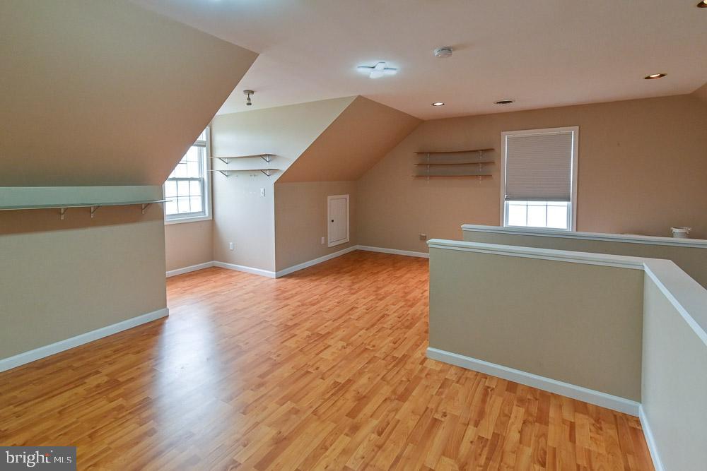 SYCAMORE VILLAGE - Residential