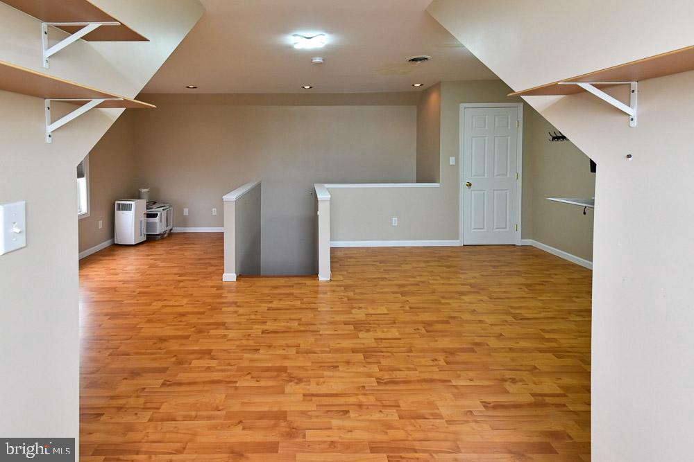 SYCAMORE VILLAGE - Residential