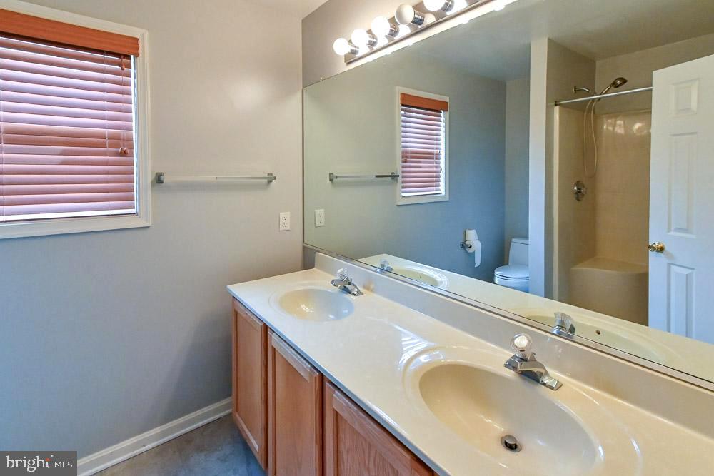 SYCAMORE VILLAGE - Residential