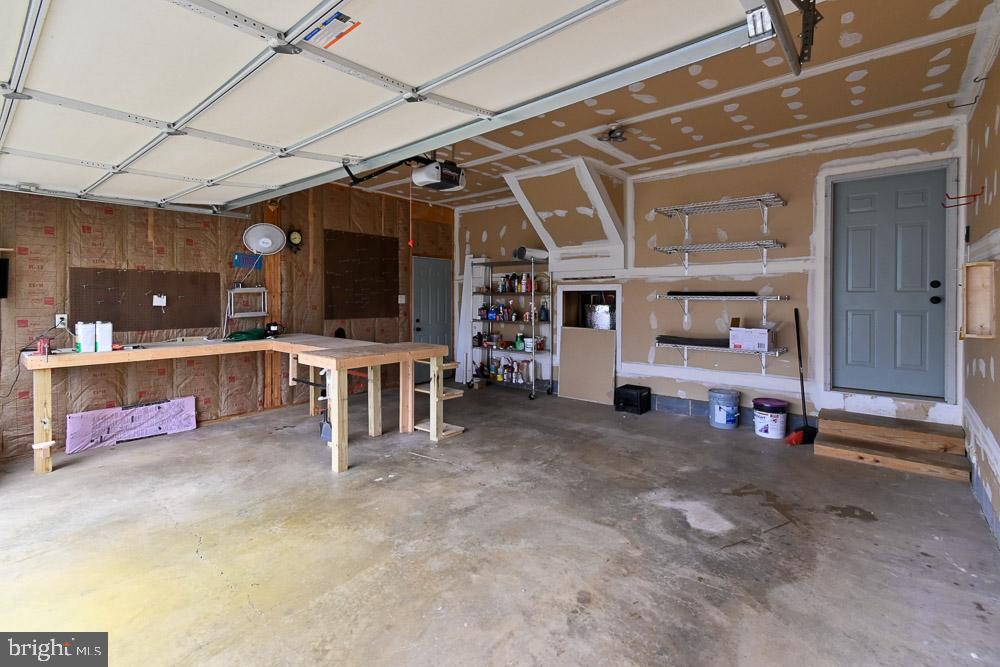 SYCAMORE VILLAGE - Residential