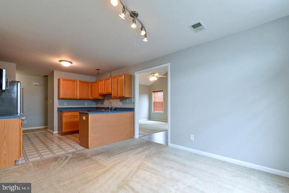 SYCAMORE VILLAGE - Residential