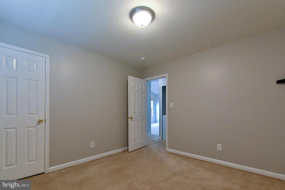 SYCAMORE VILLAGE - Residential