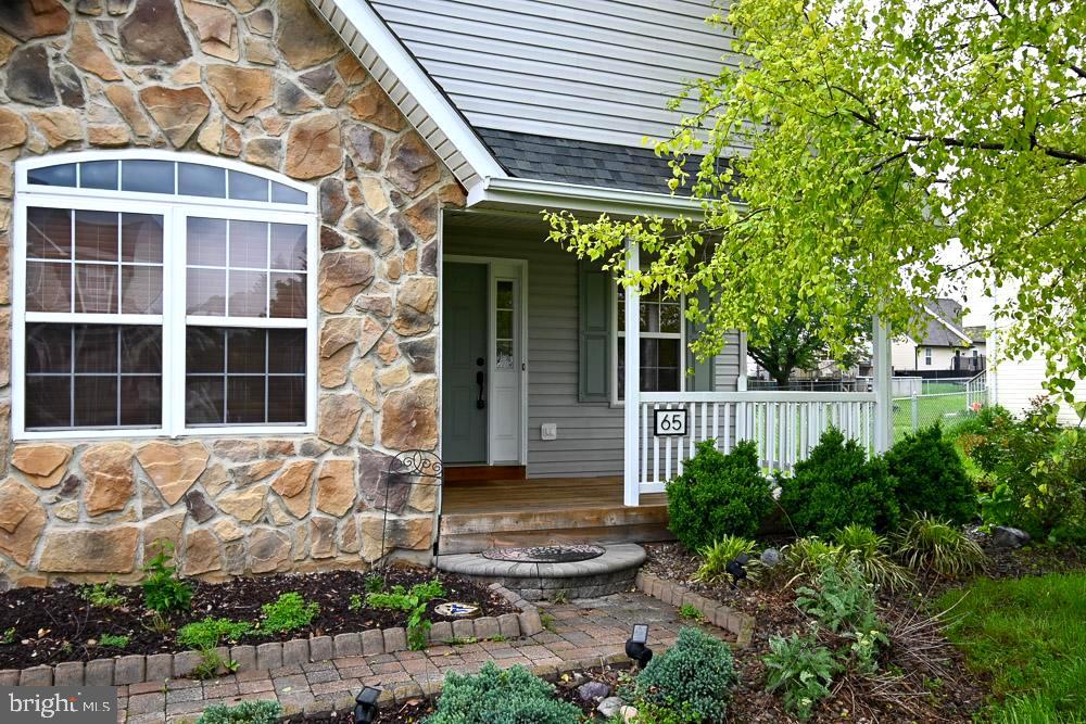 SYCAMORE VILLAGE - Residential