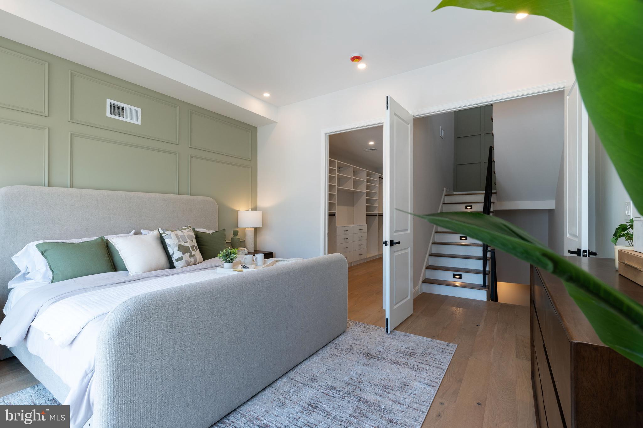 GRADUATE HOSPITAL - Residential