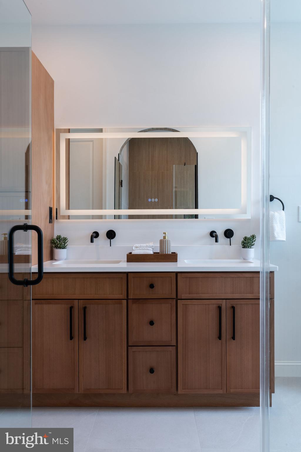 GRADUATE HOSPITAL - Residential