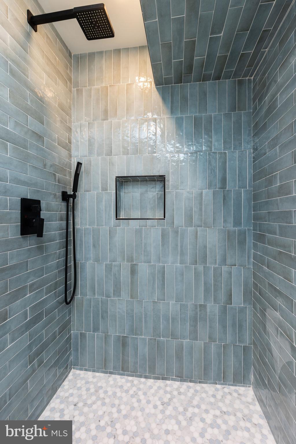 GRADUATE HOSPITAL - Residential