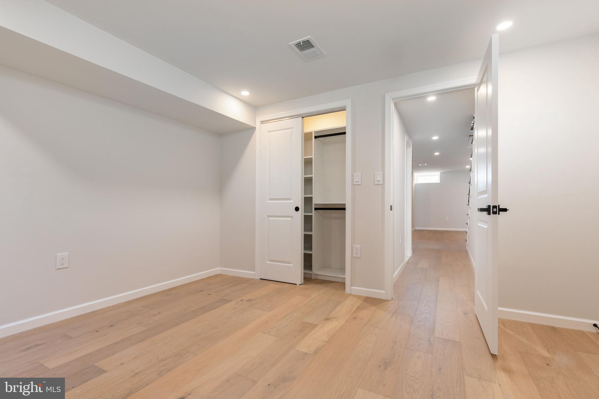 GRADUATE HOSPITAL - Residential