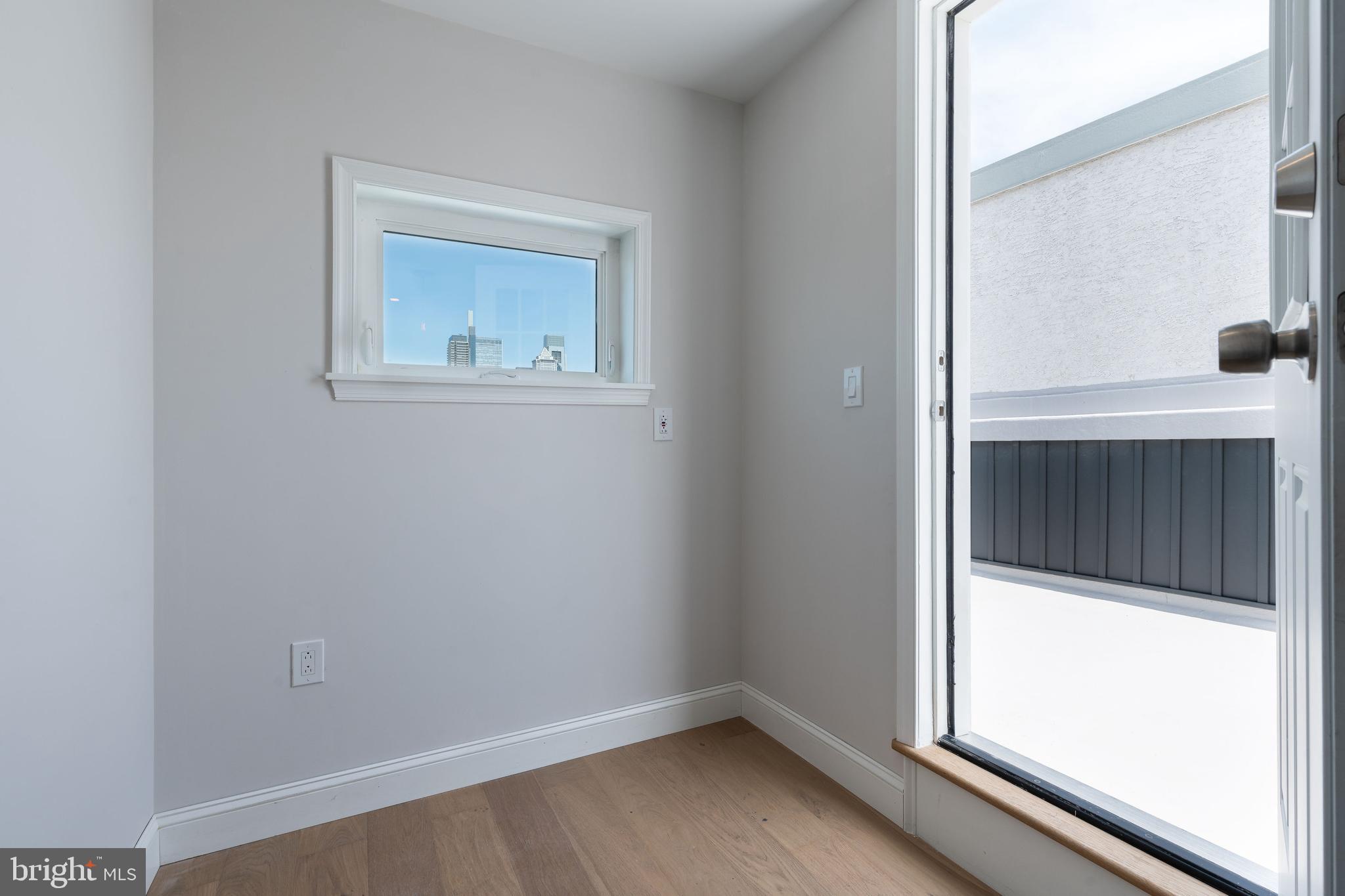 GRADUATE HOSPITAL - Residential