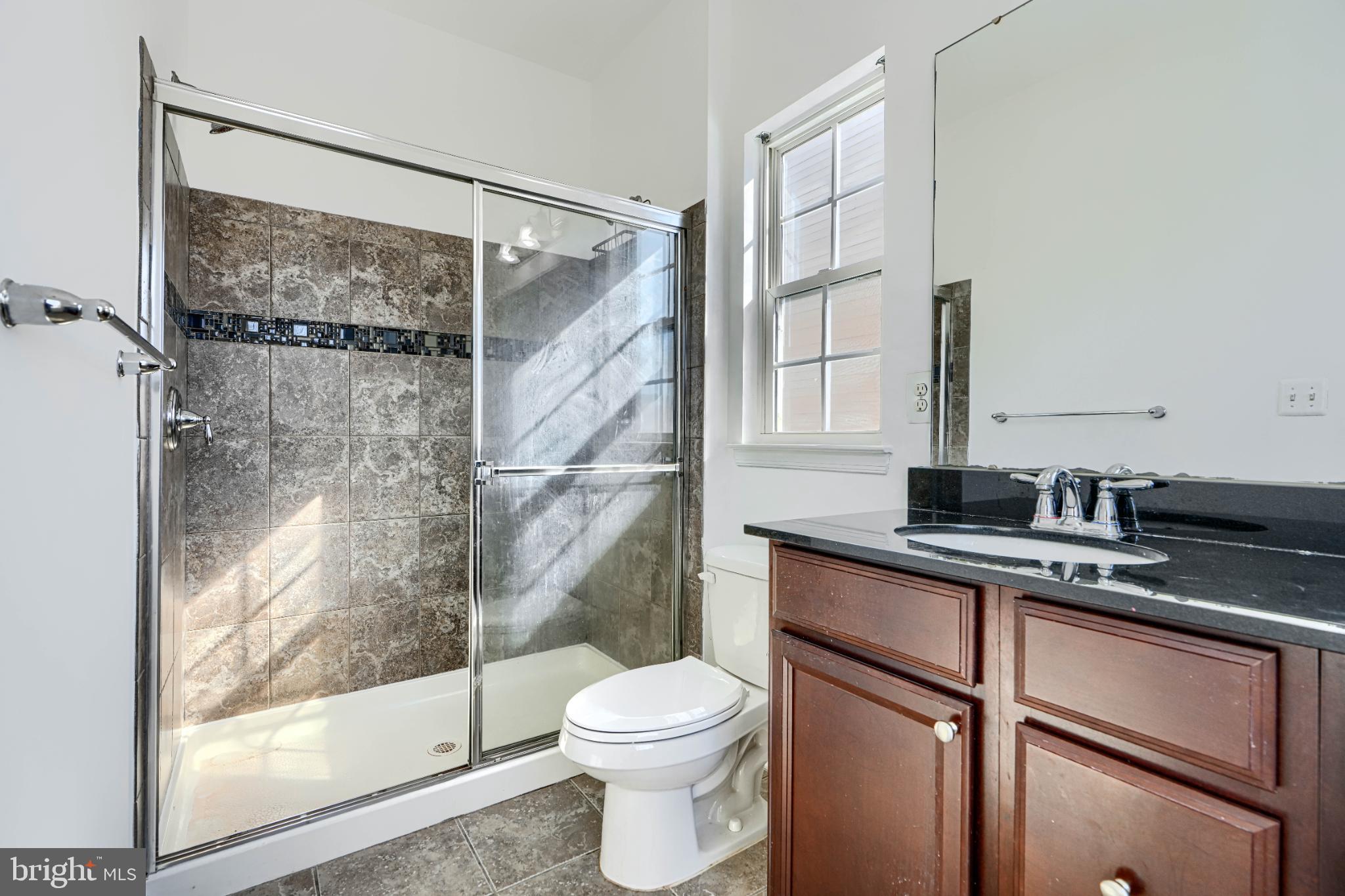 HOWARD SQUARE - Residential