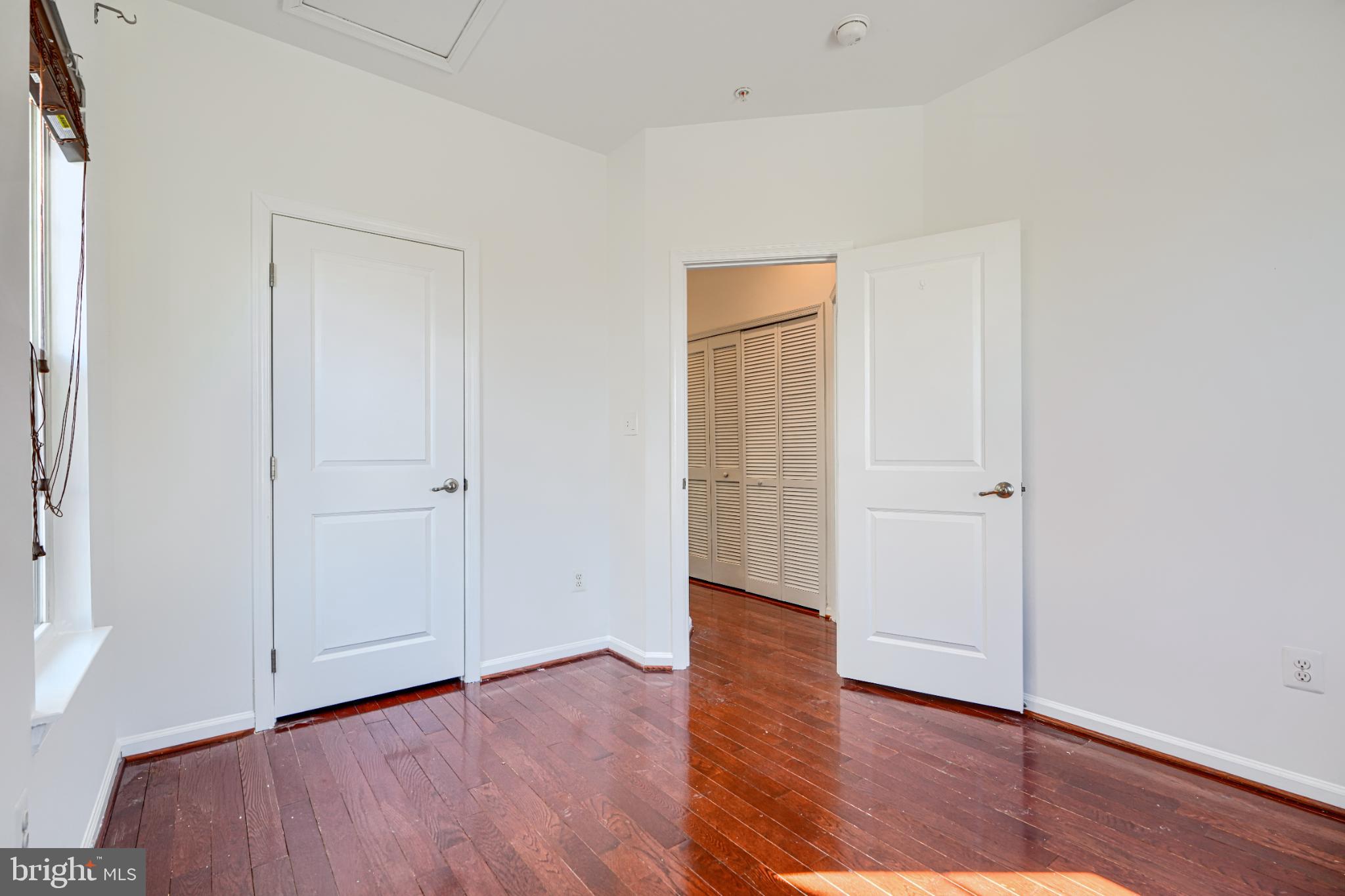 HOWARD SQUARE - Residential