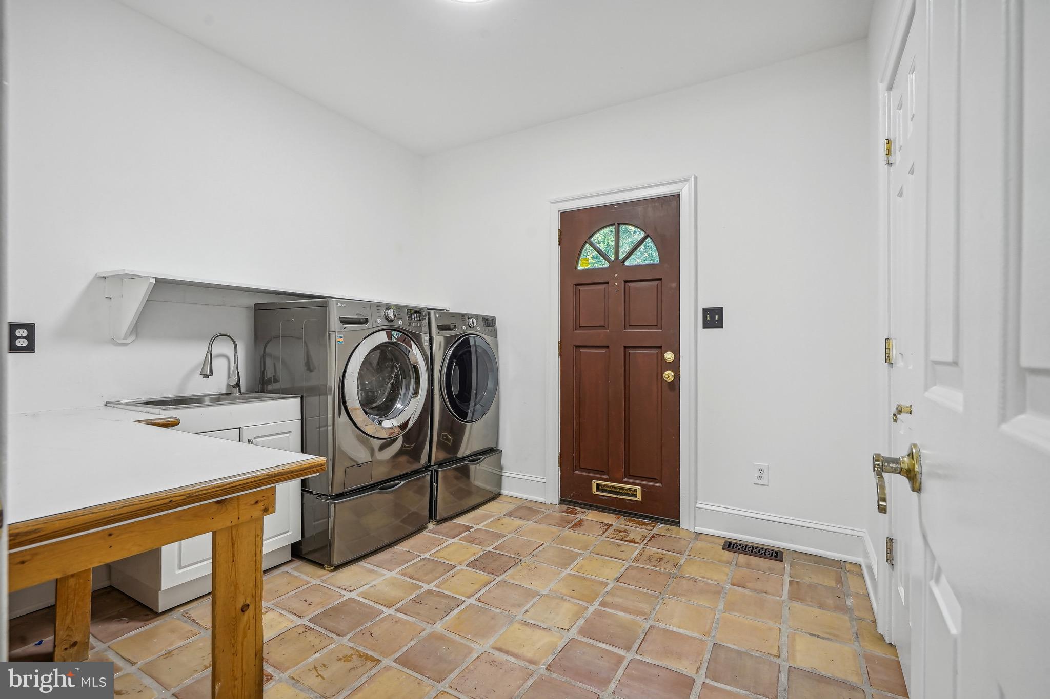 FARMINGTON - Residential