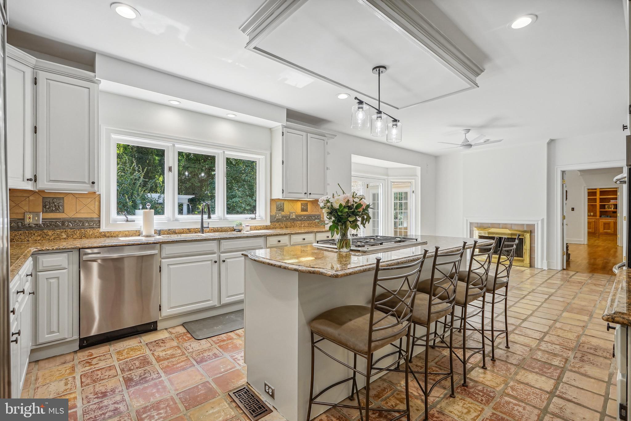 FARMINGTON - Residential