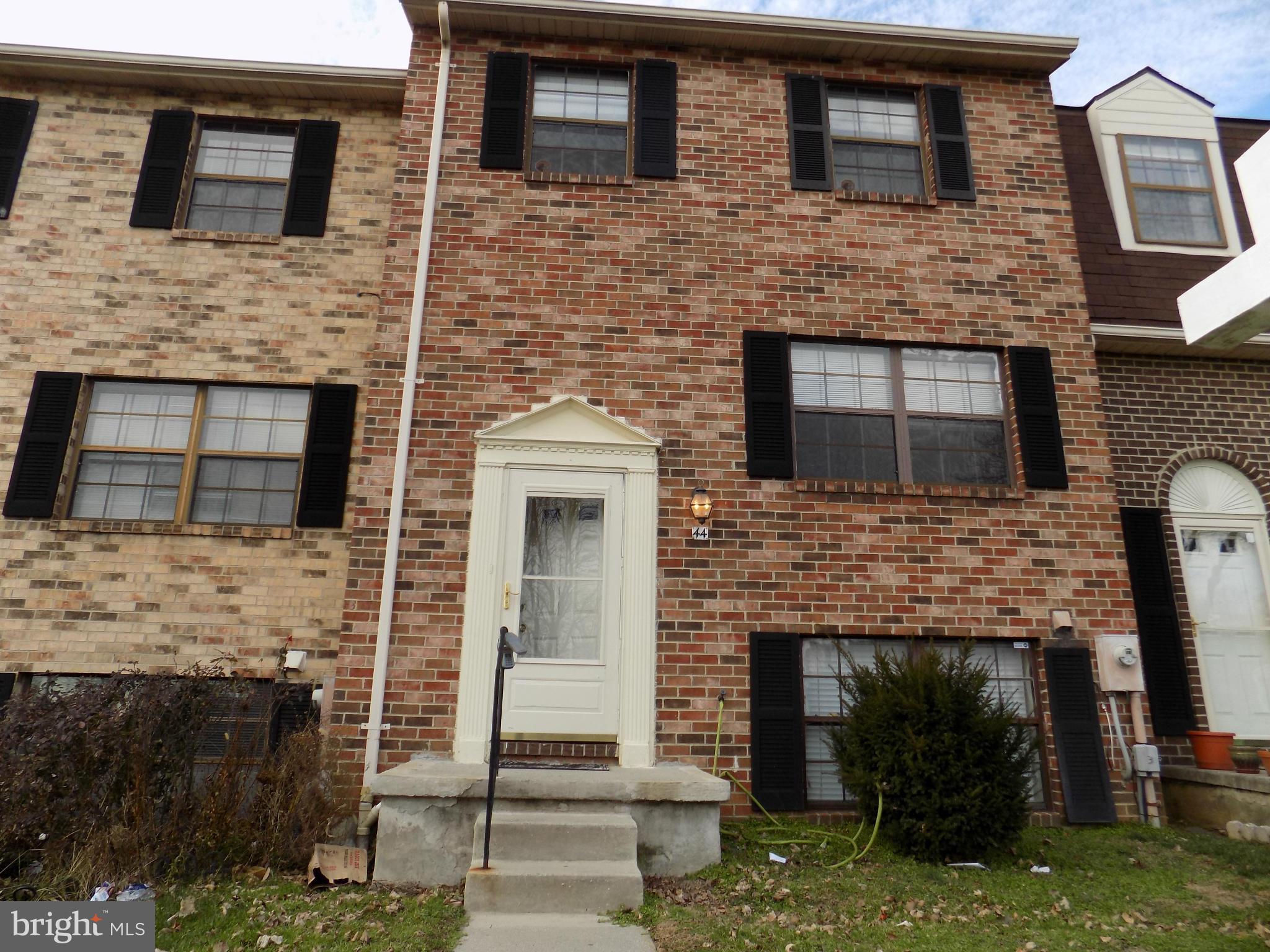 BROADFIELD AT WILTON FARM - Residential Lease