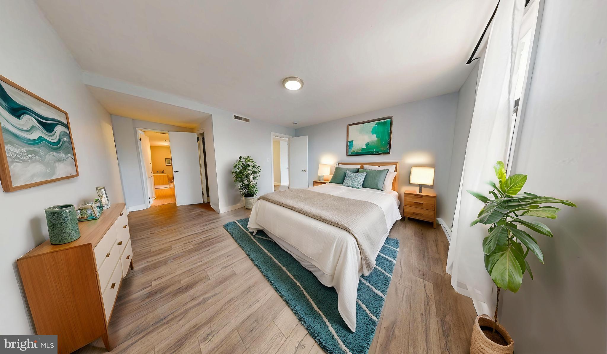 FORTY SIX HUNDRED - Residential