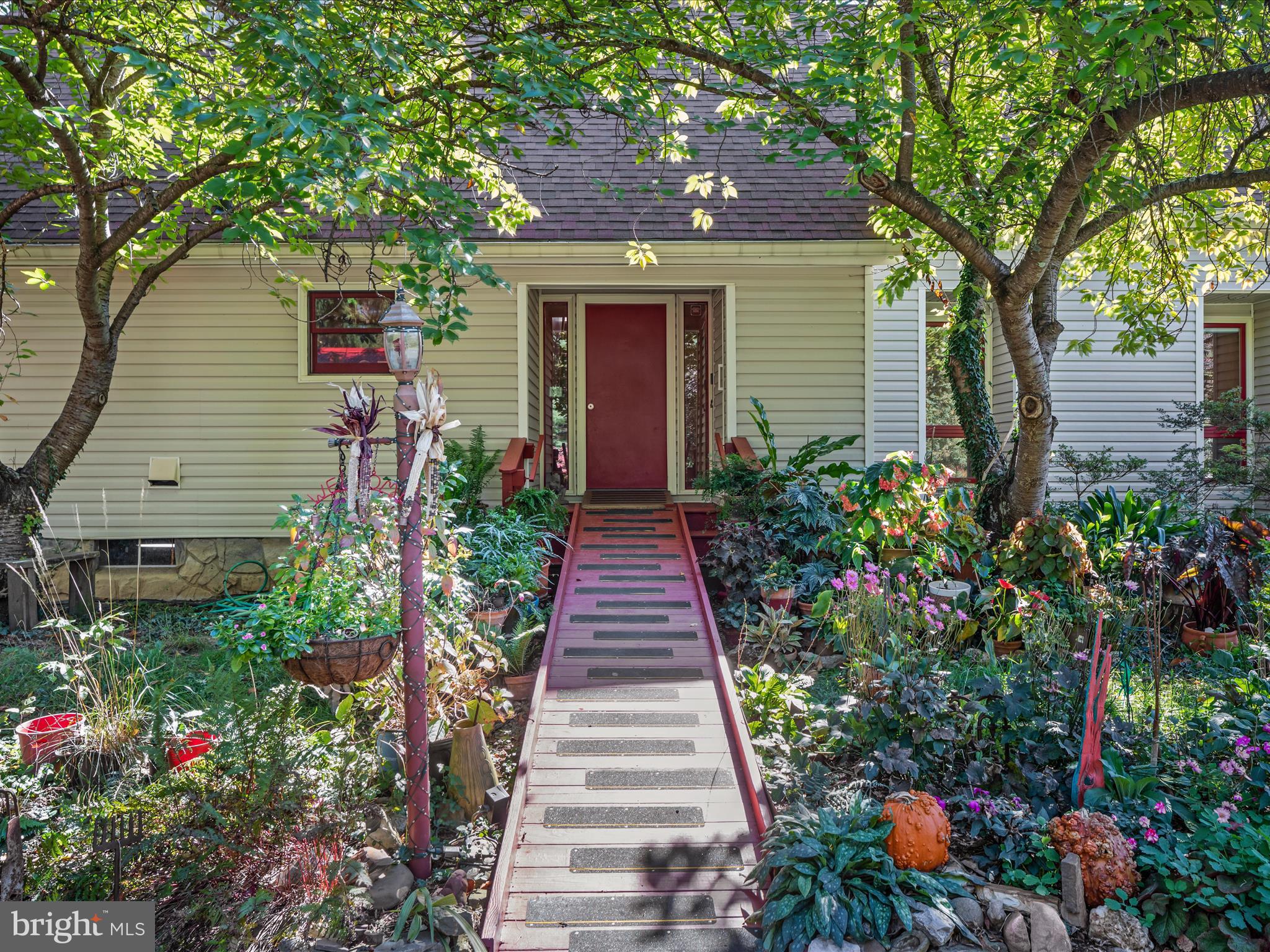 ELK RUN ESTATES - Residential