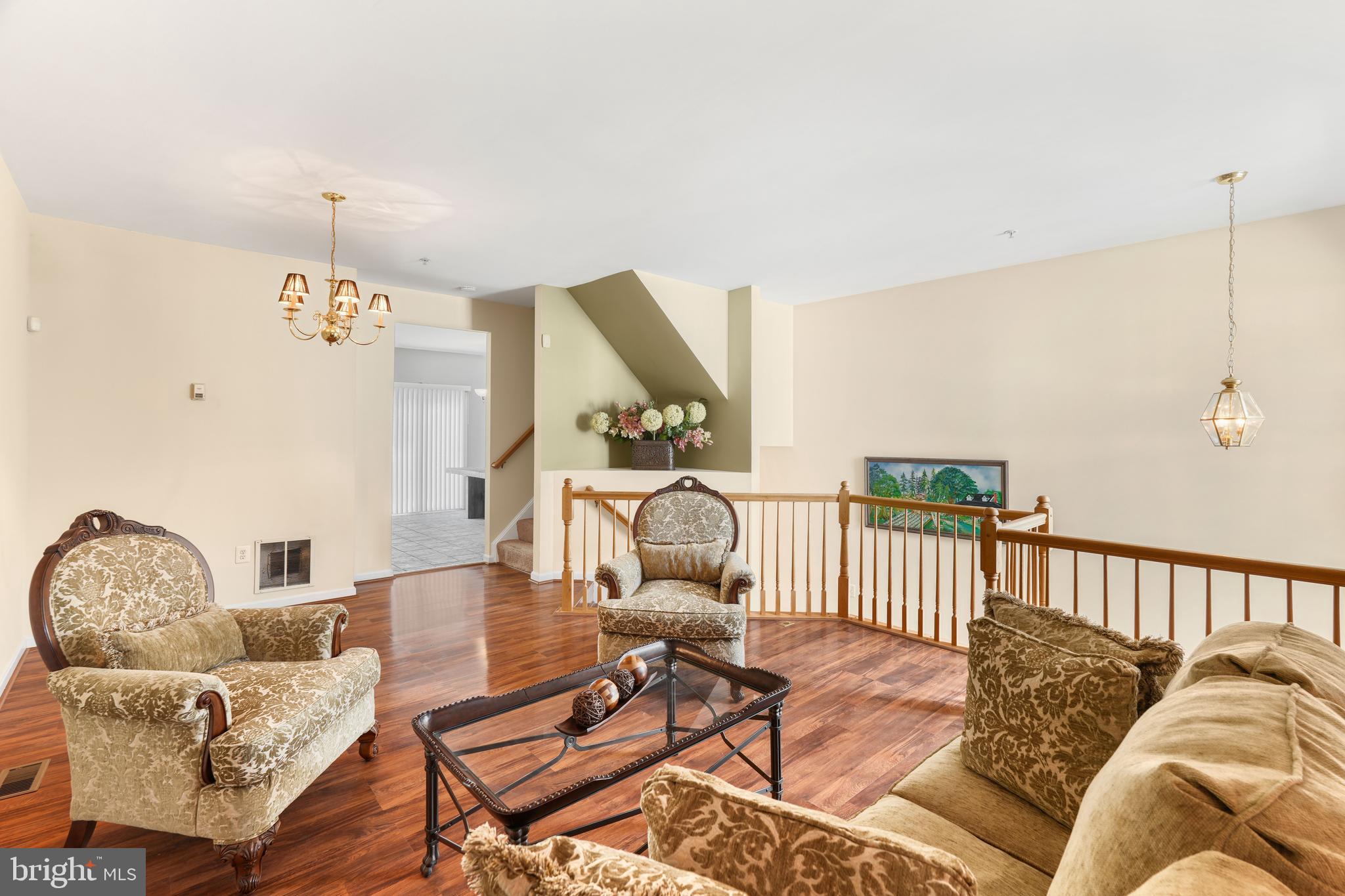 ASPEN WOODS - Residential