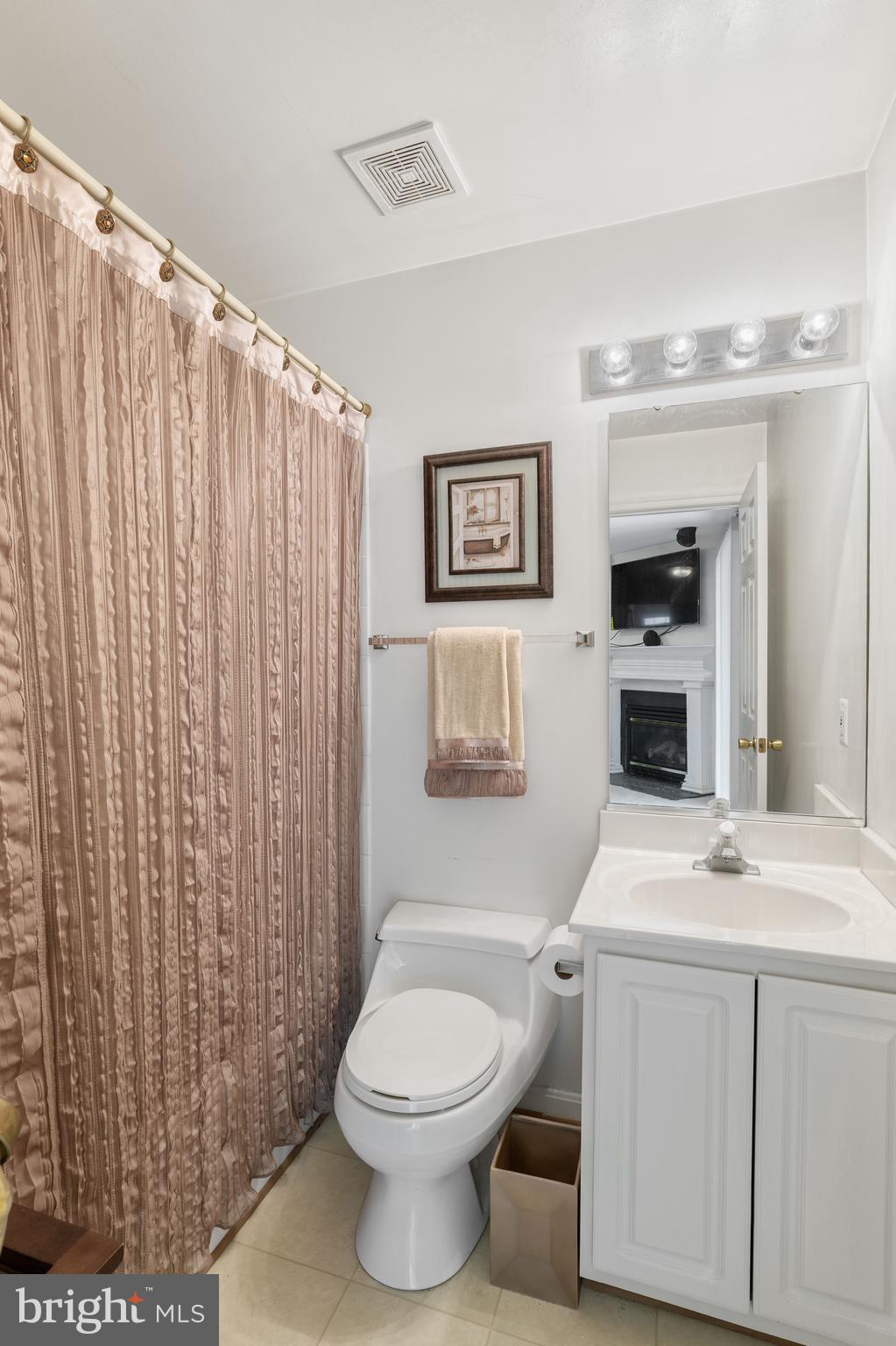 ASPEN WOODS - Residential