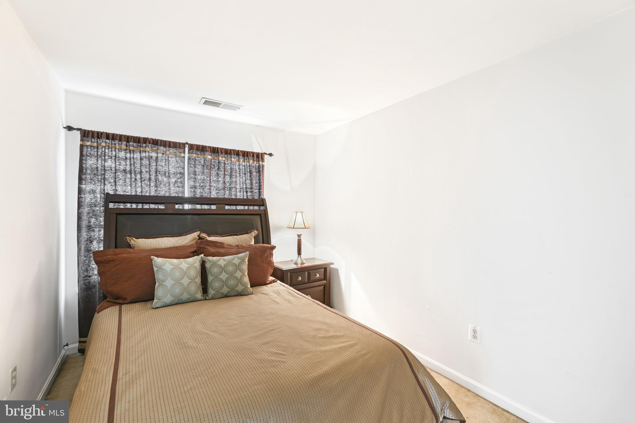 ASPEN WOODS - Residential