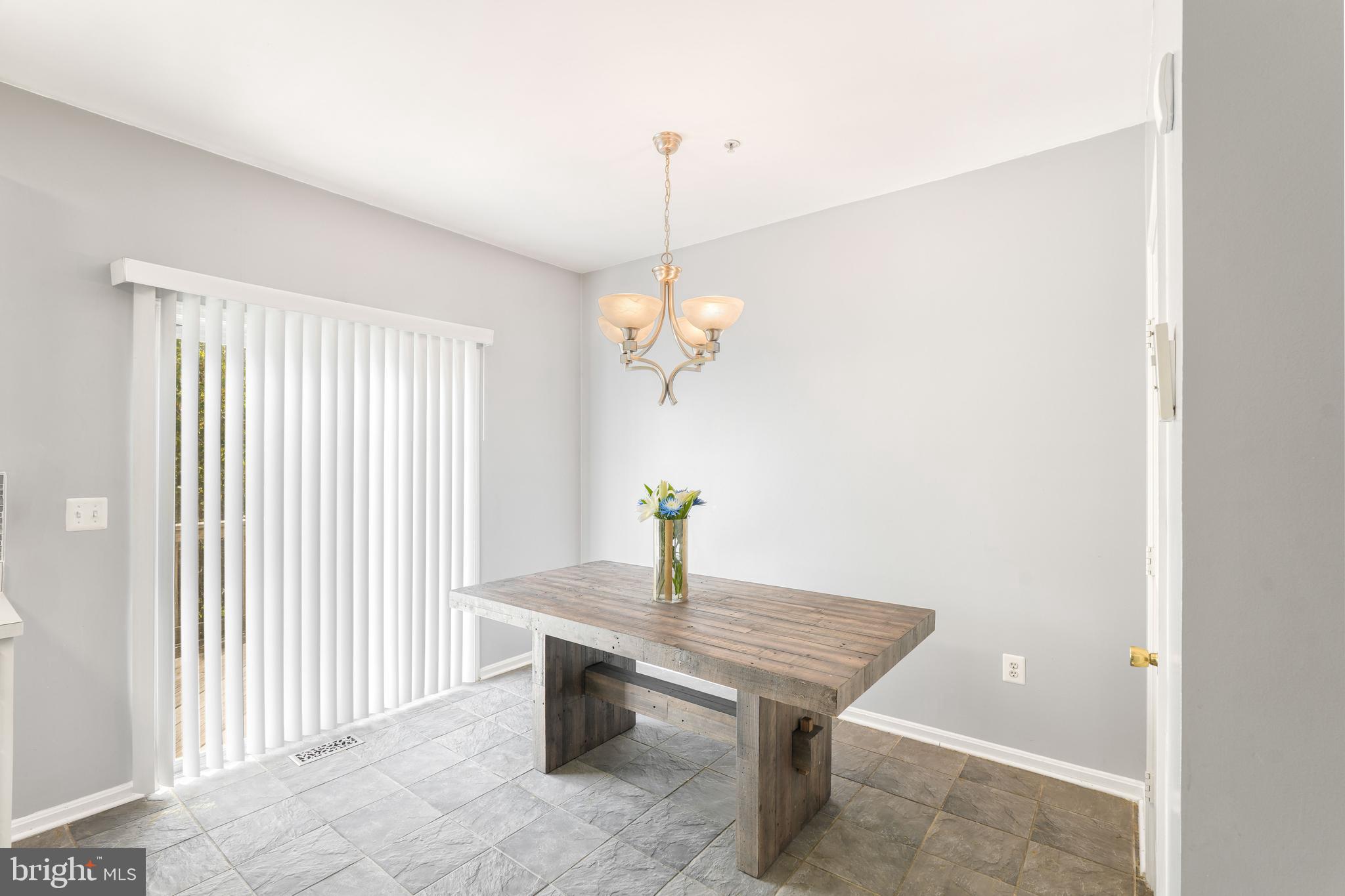 ASPEN WOODS - Residential