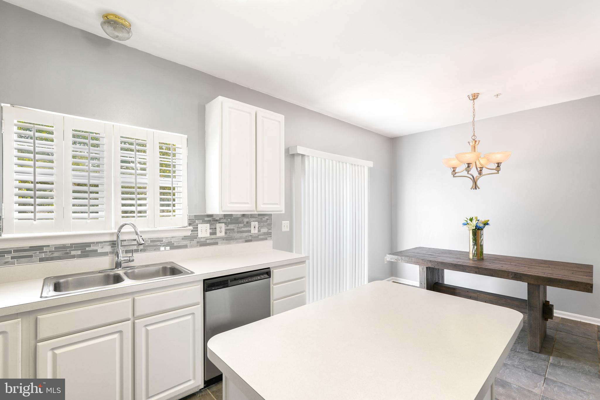 ASPEN WOODS - Residential