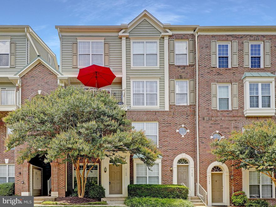 Exceptionally well cared for, beautiful townhome style condo in the heart of Fairfax! Gleaming wood floors on the main level reflect the abundant natural sunlight flooding this home! New stainless steel appliances in 2019, GAS COOKING! Gorgeous granite counters make food preparation a joy. Enjoy the cozy gas fireplace in the living room for cool winter nights. Spacious upstairs bedrooms with walk-in closet for the master bedroom. Newer carpet installed 2019. New water heater and new HVAC in 2019. Great location near commuting and Fairfax amenities!