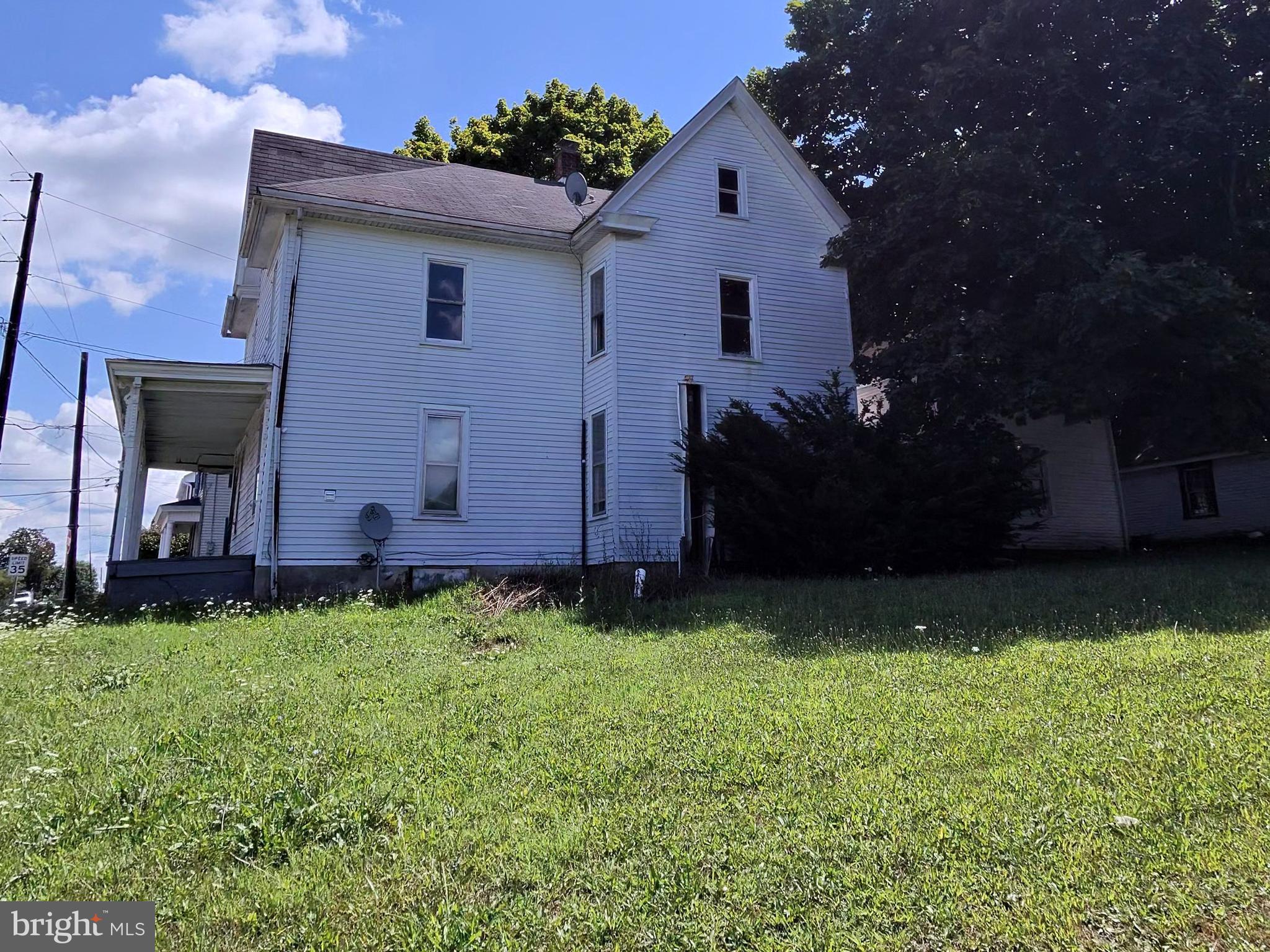 255 W MARKET STREET