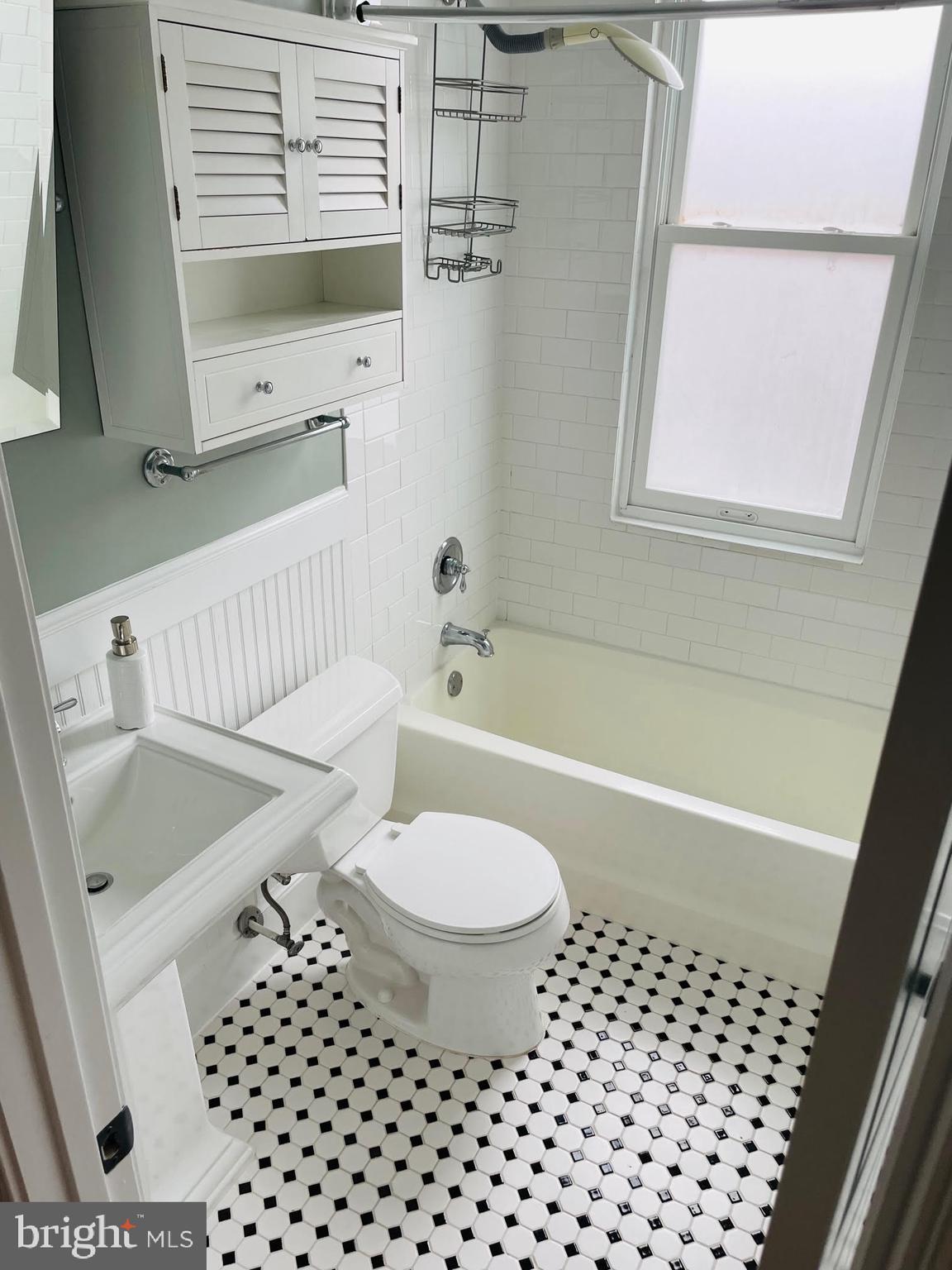 BEARINGS SOUTH - Residential Lease