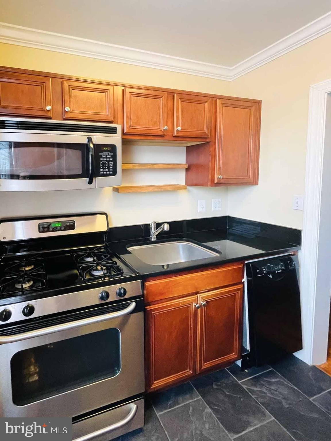 BEARINGS SOUTH - Residential Lease