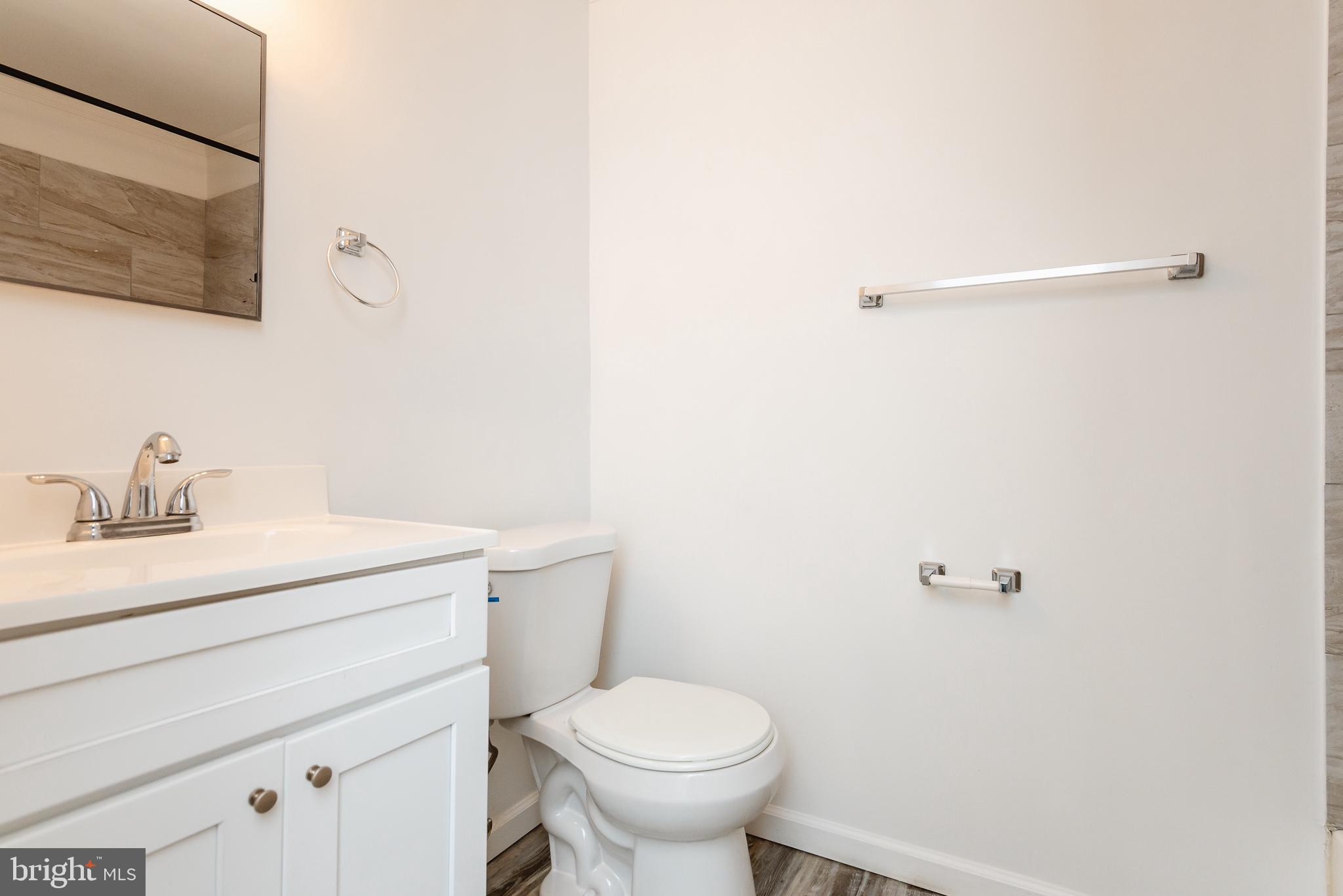 HARFORD SQUARE - Residential Lease