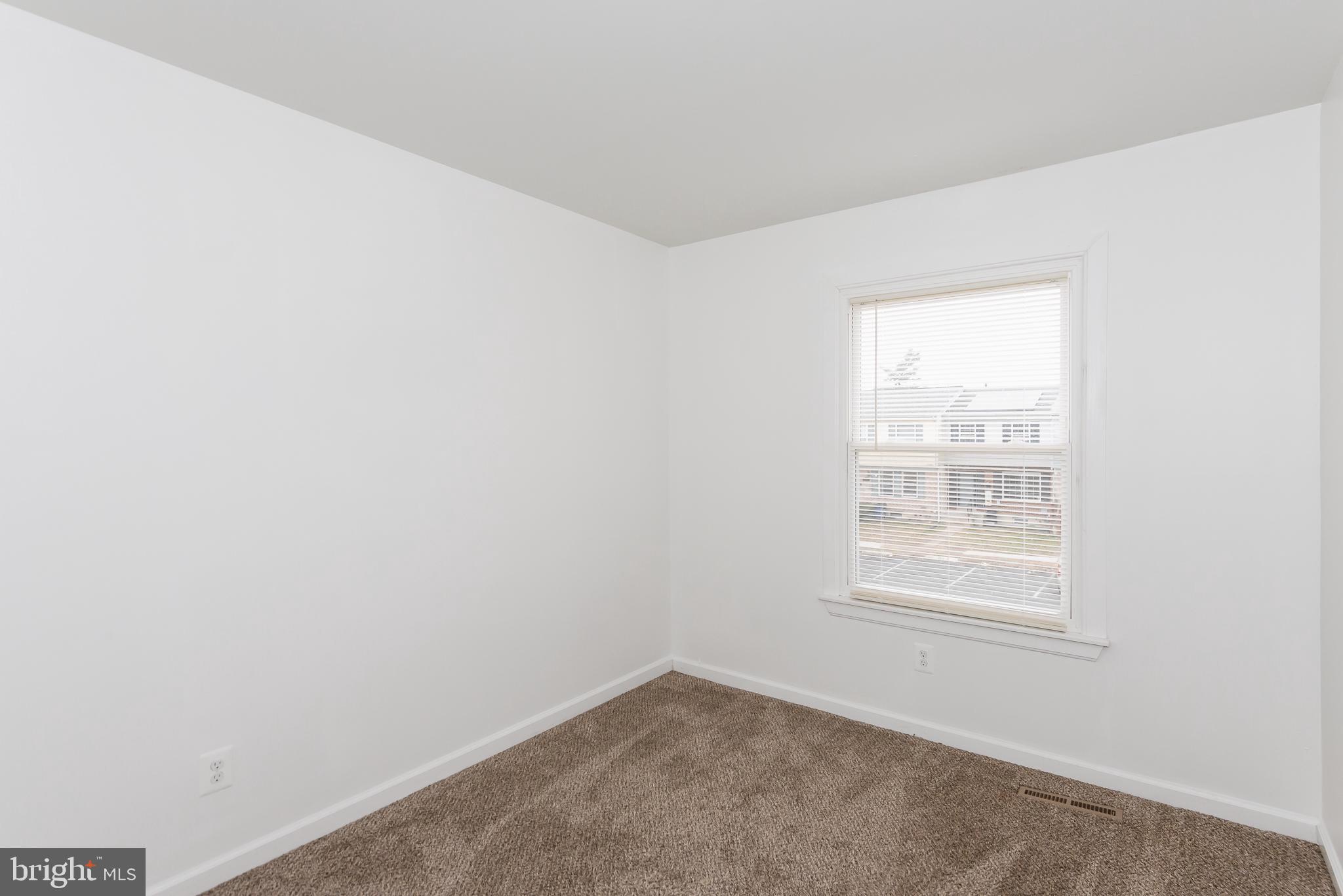 HARFORD SQUARE - Residential Lease