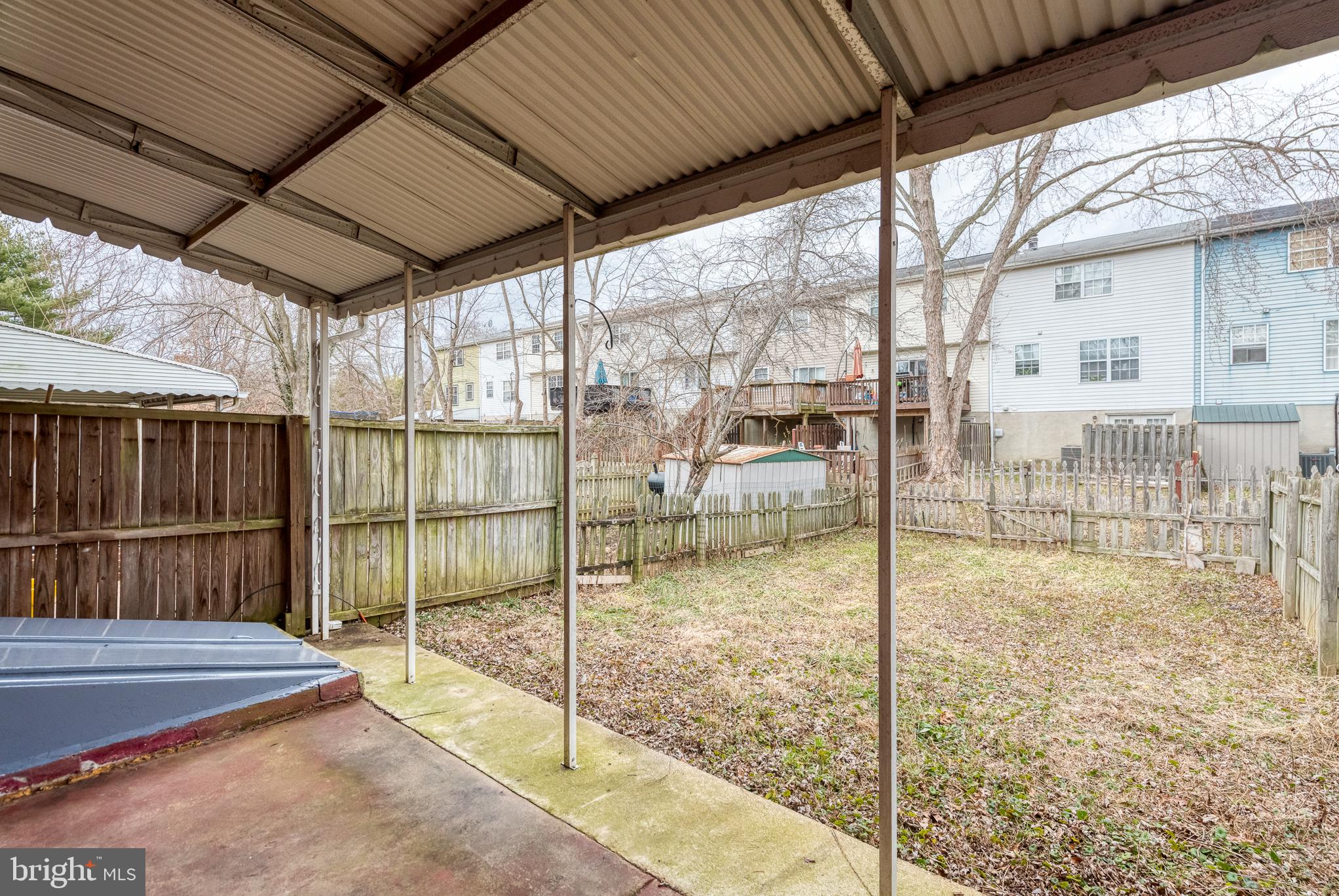 HARFORD SQUARE - Residential Lease