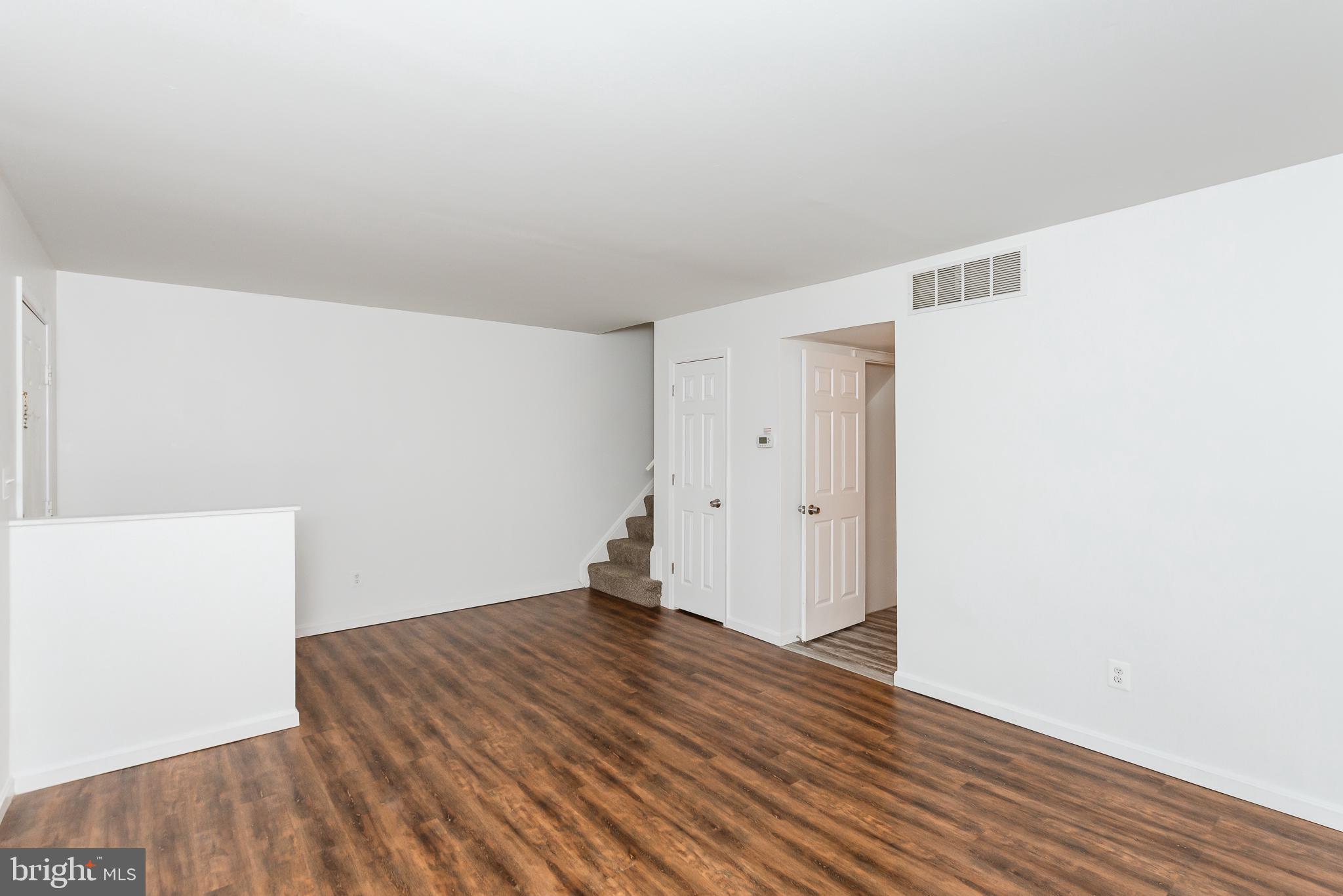 HARFORD SQUARE - Residential Lease