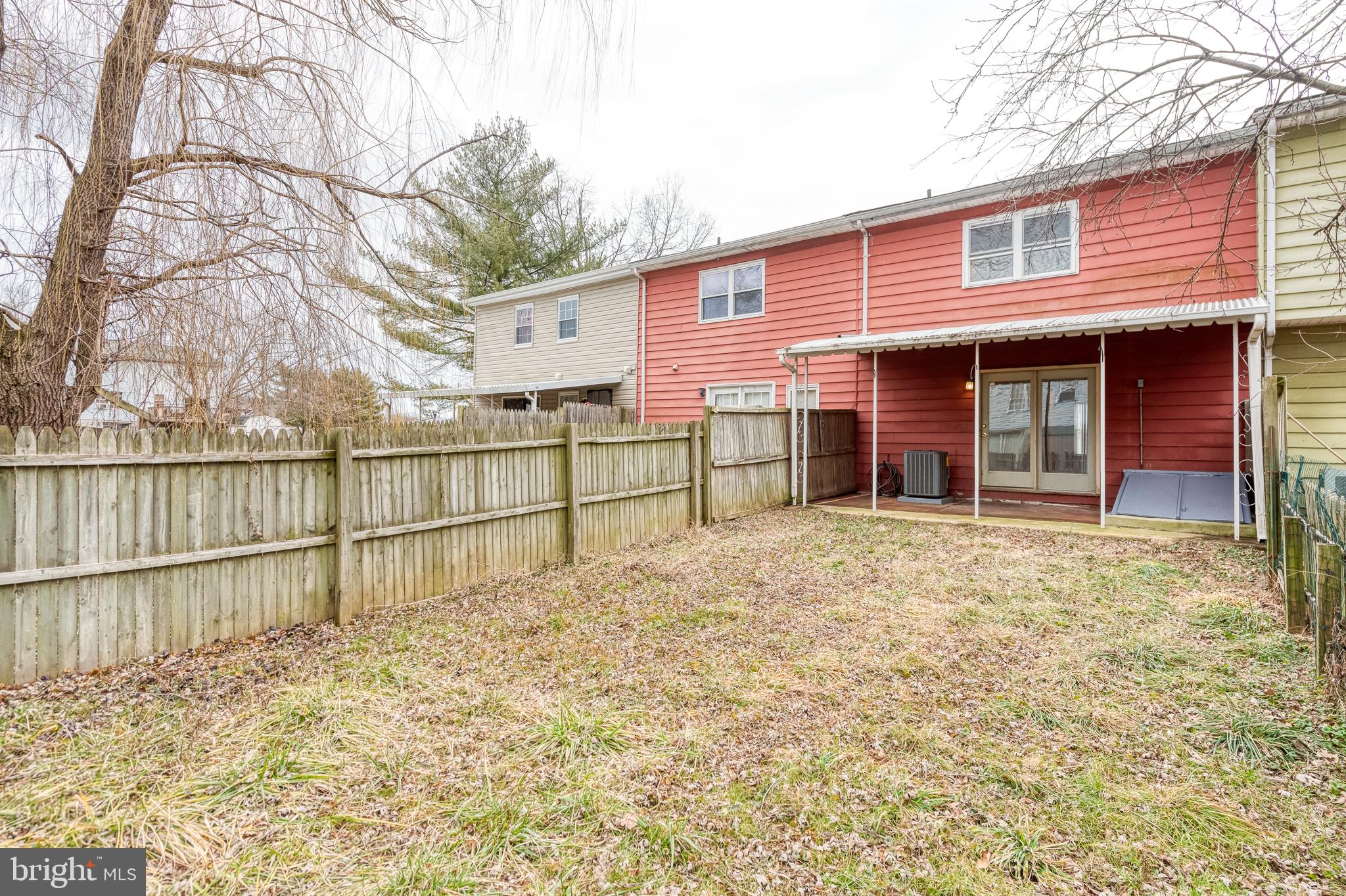 HARFORD SQUARE - Residential Lease