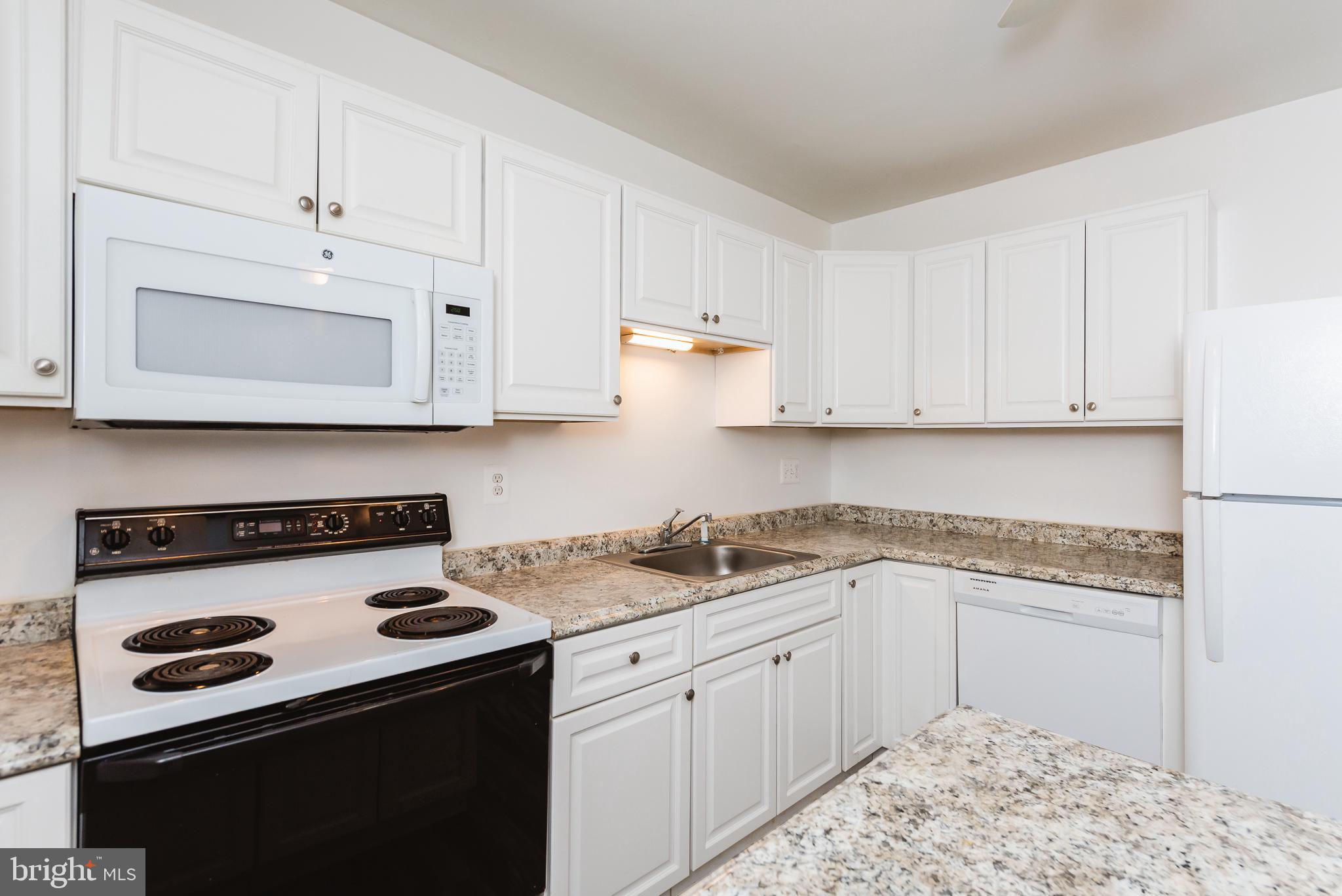 HARFORD SQUARE - Residential Lease