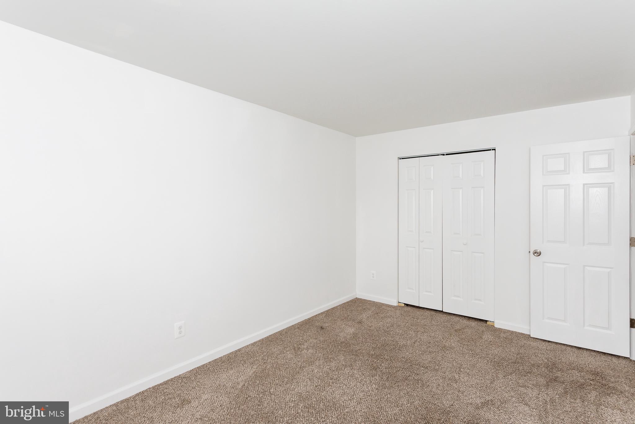 HARFORD SQUARE - Residential Lease